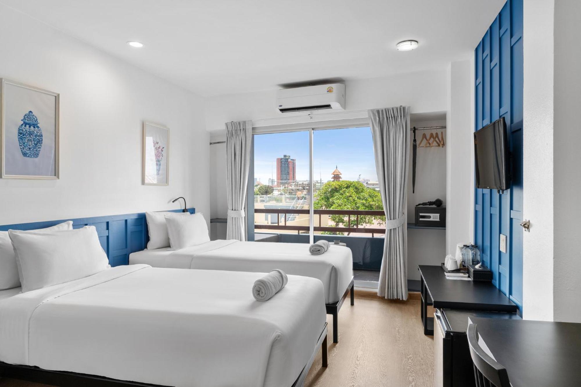 Executive Twin Room Balcony