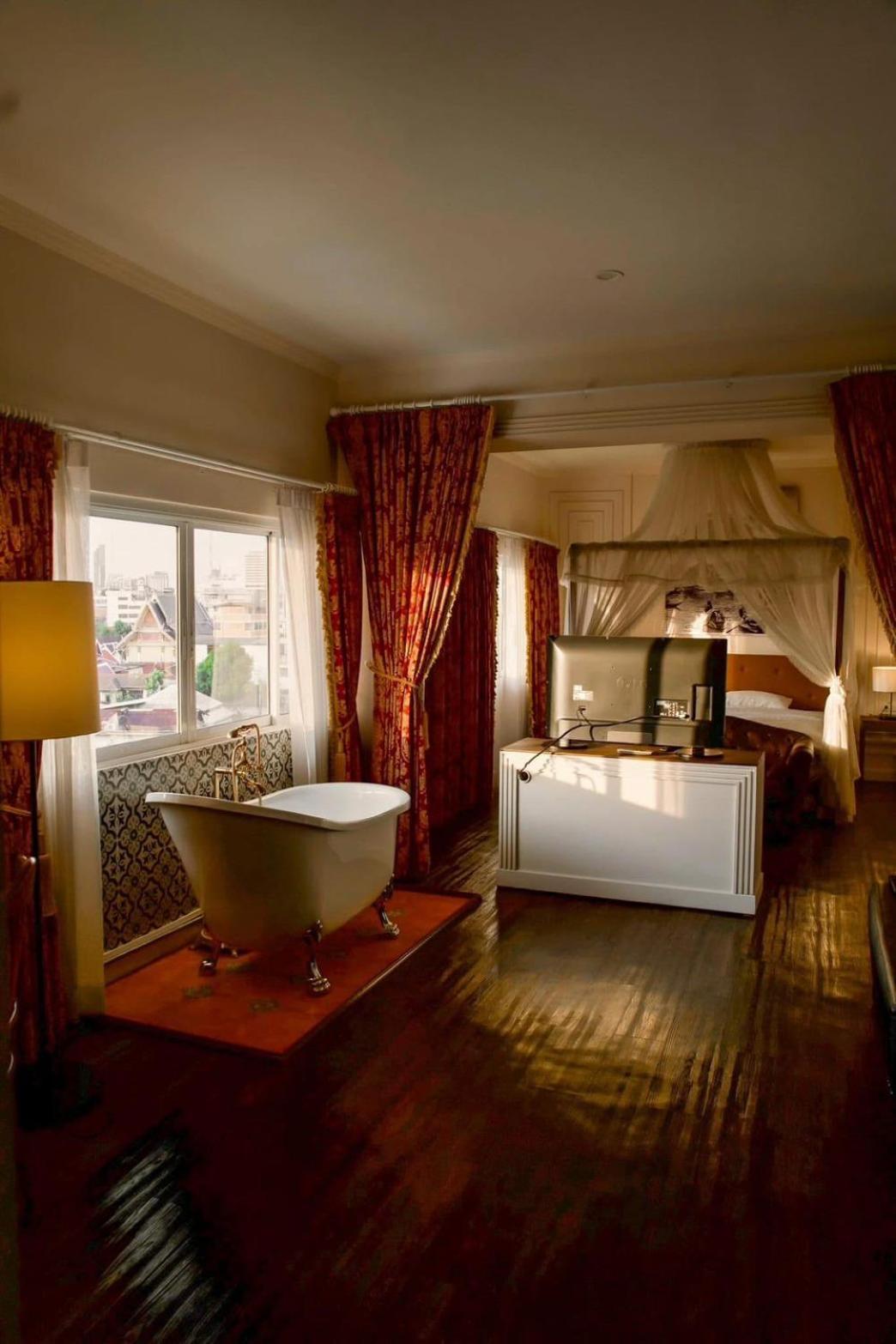 One-Bedroom Suite
