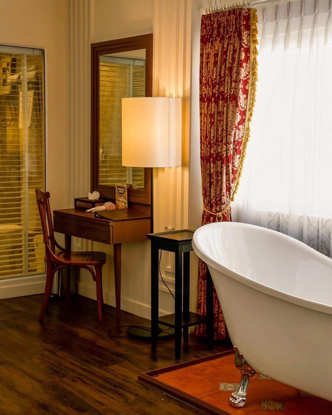One-Bedroom Suite