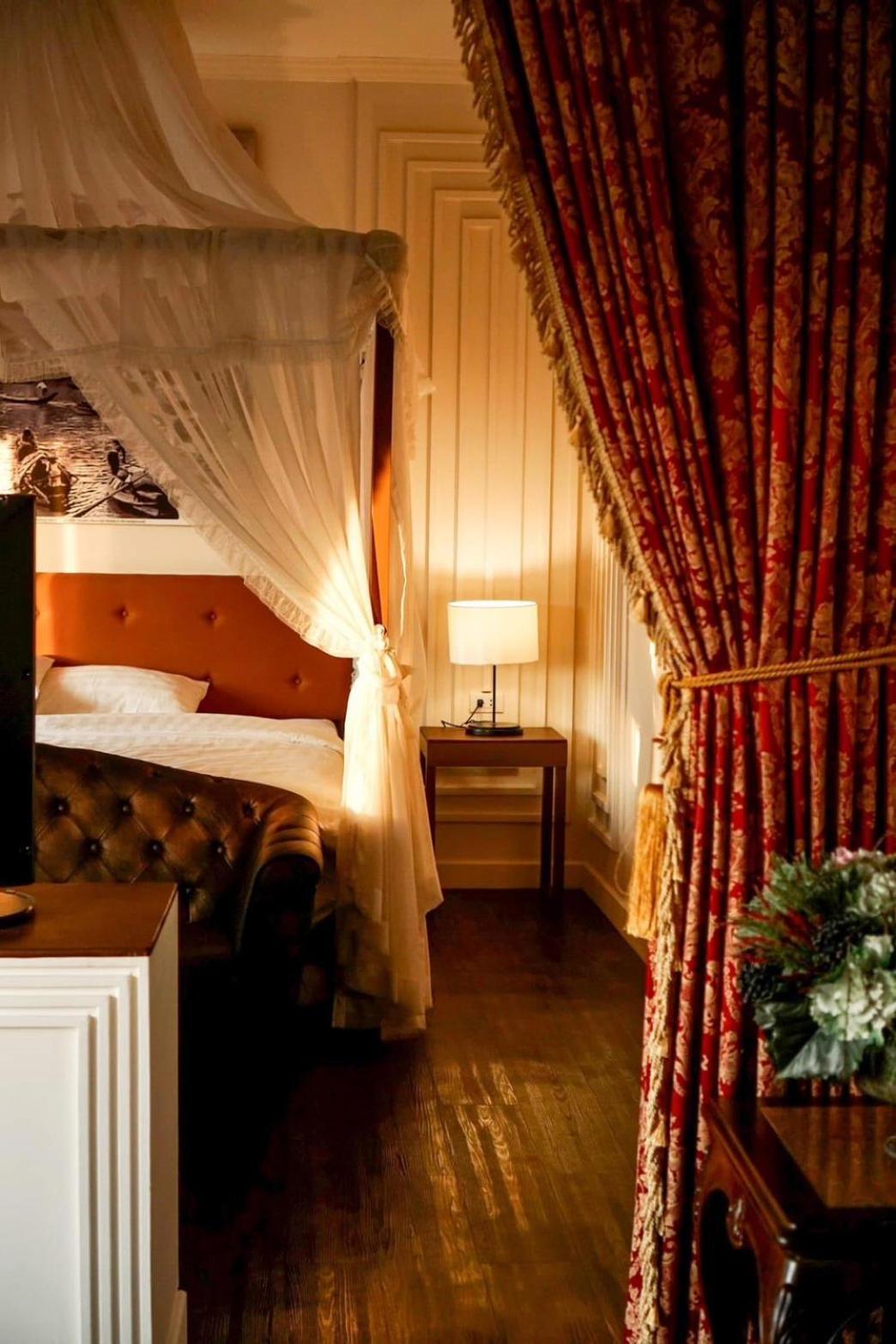 One-Bedroom Suite