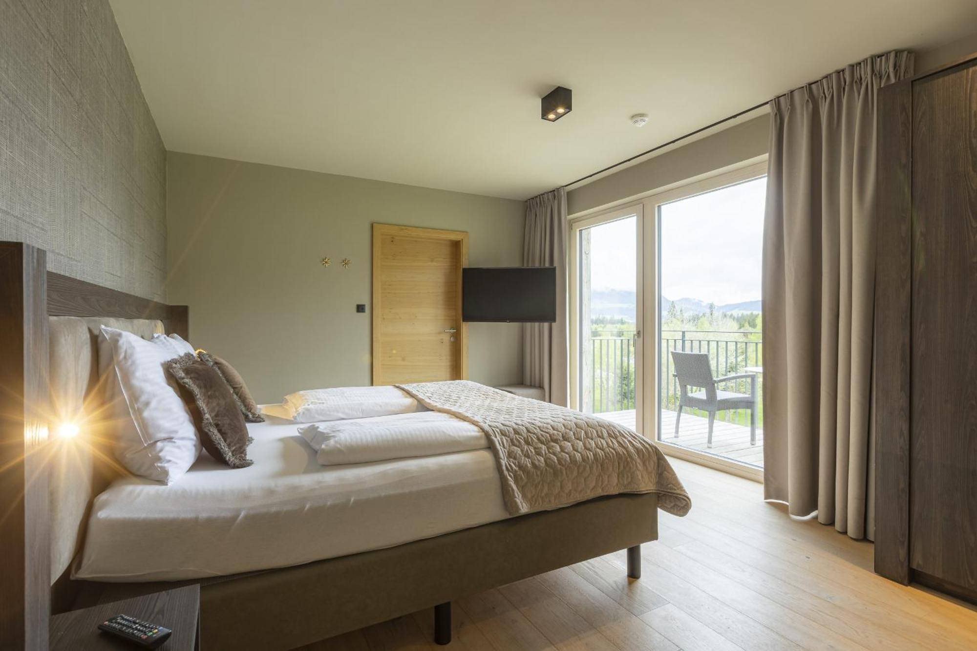 Junior Suite Mountain View