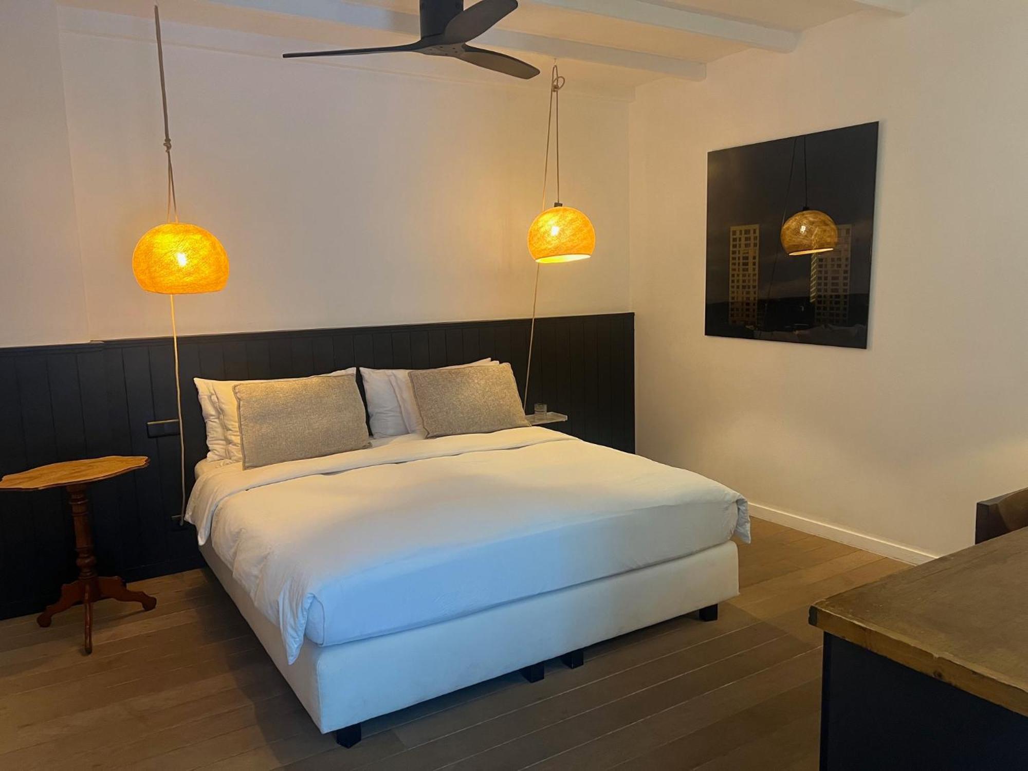 Kamer met Kingsize Bed