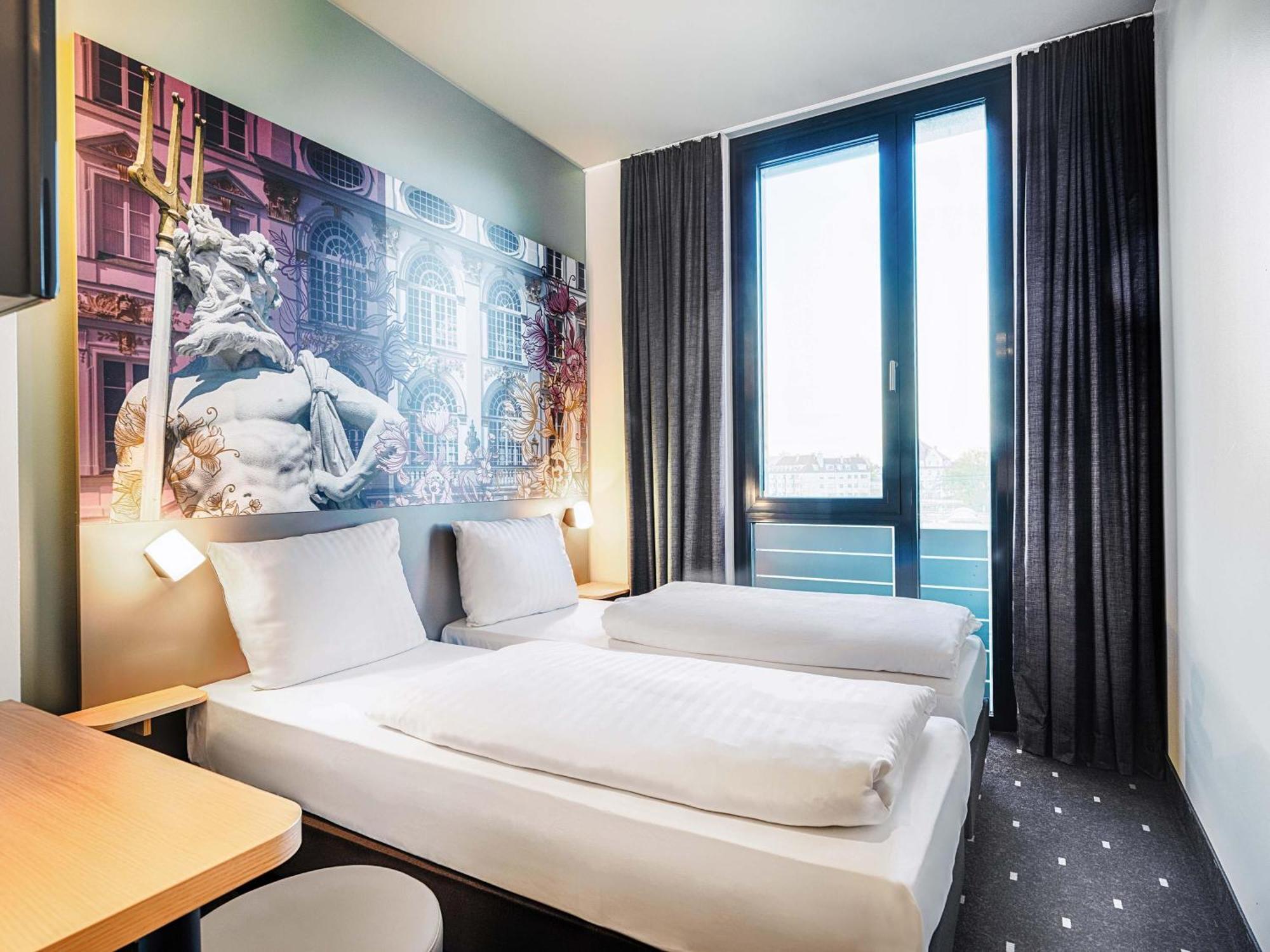 Tweepersoonskamer met 2 Aparte Bedden