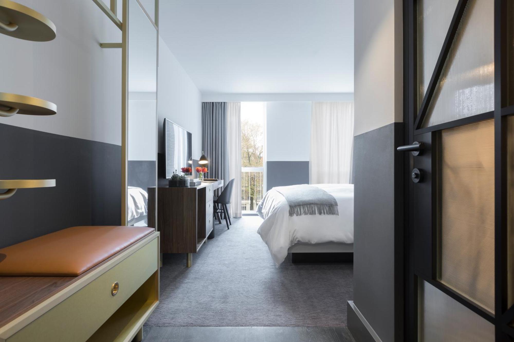 Essential Kamer met Kingsize Bed