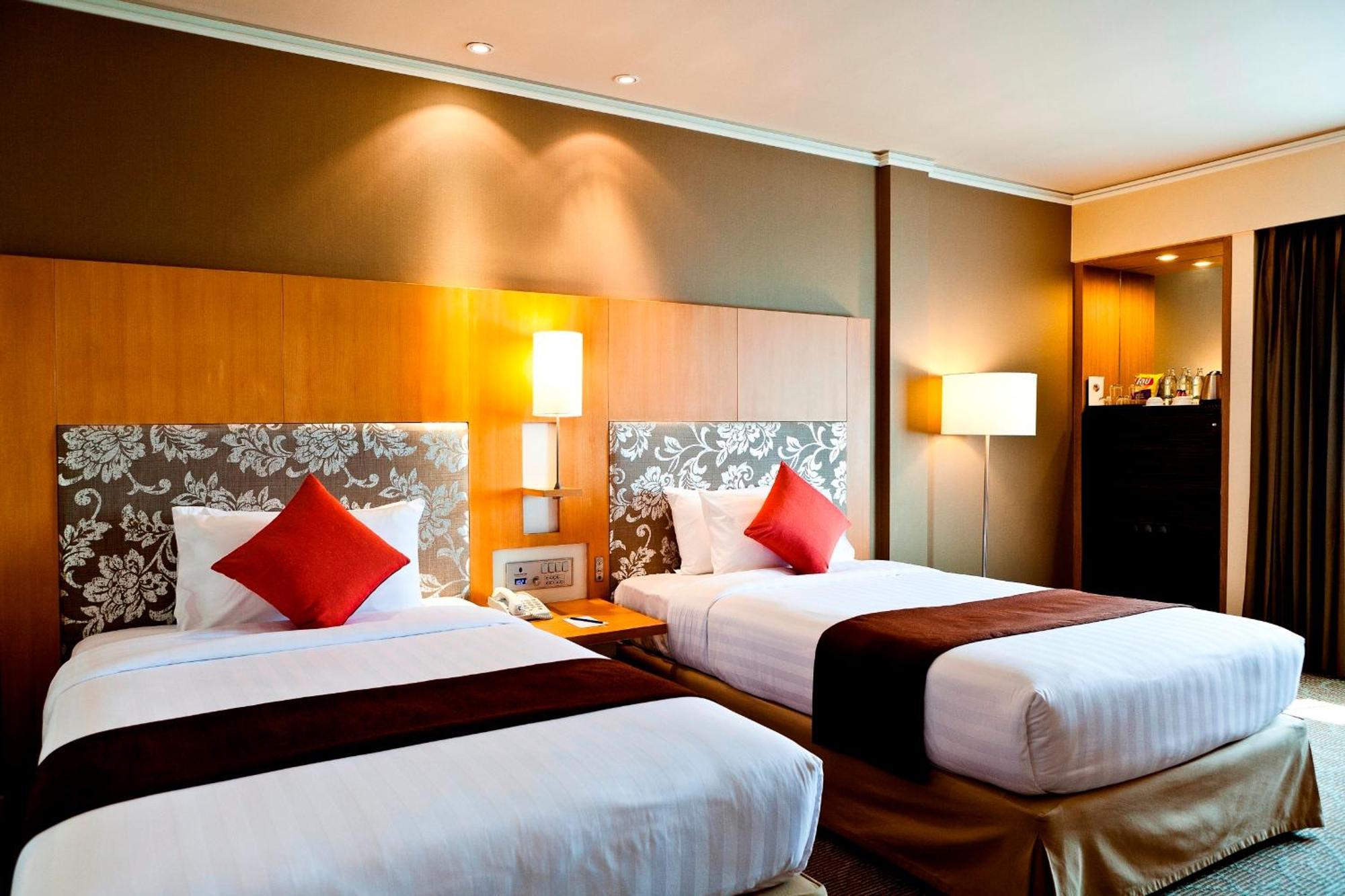 Superior Double or Twin Room City View