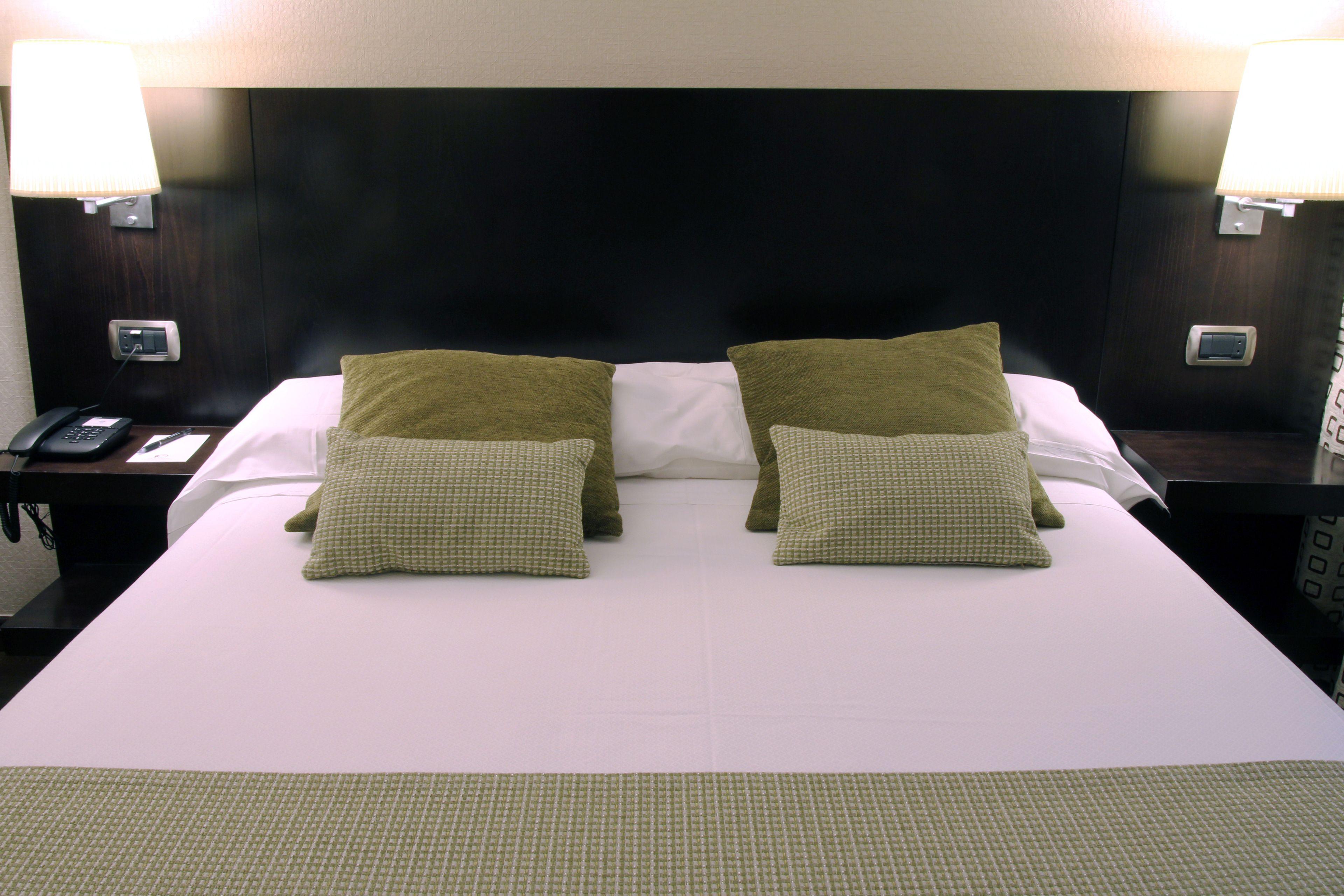 Large Single Room
