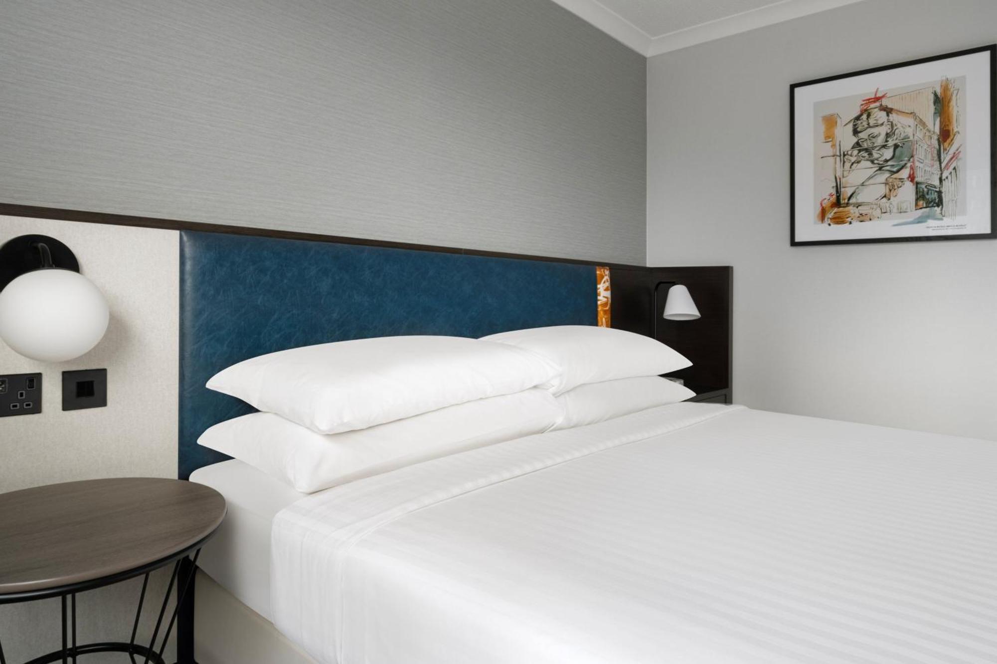 Executive King Room Lounge Access