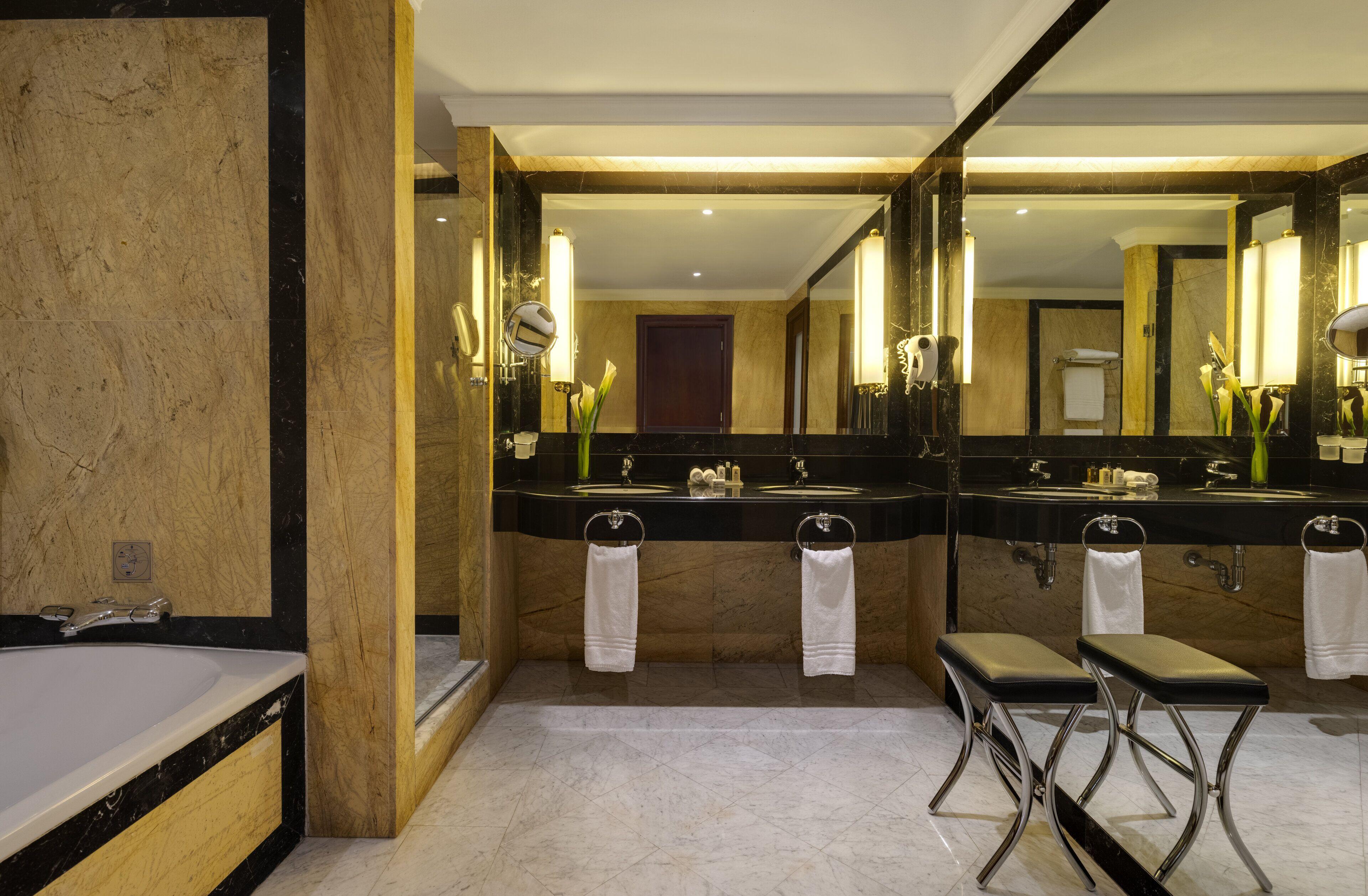 Ava Suite Terrace Castellana View Club Lounge Access