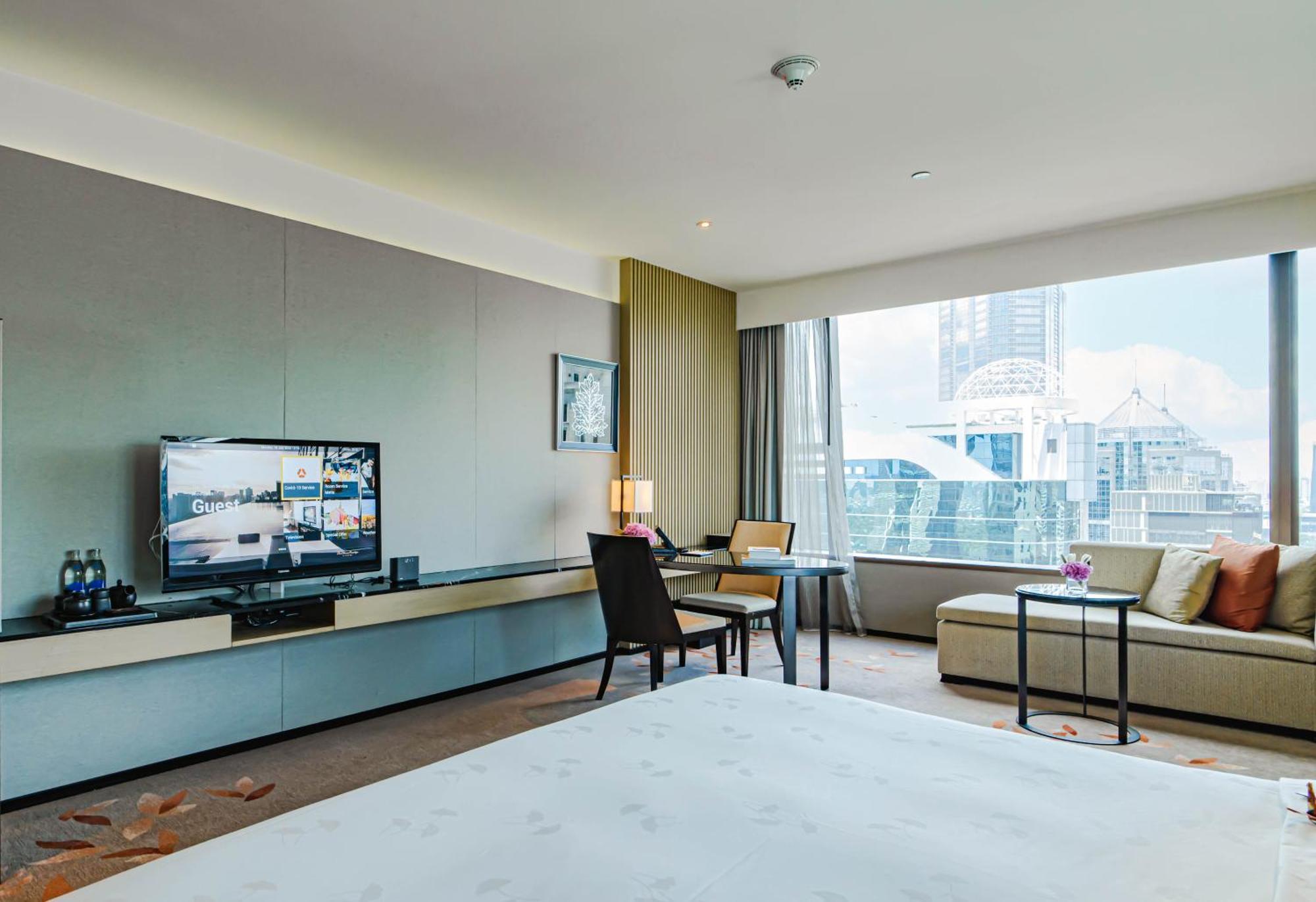 Deluxe Corner Twin room panoramic view