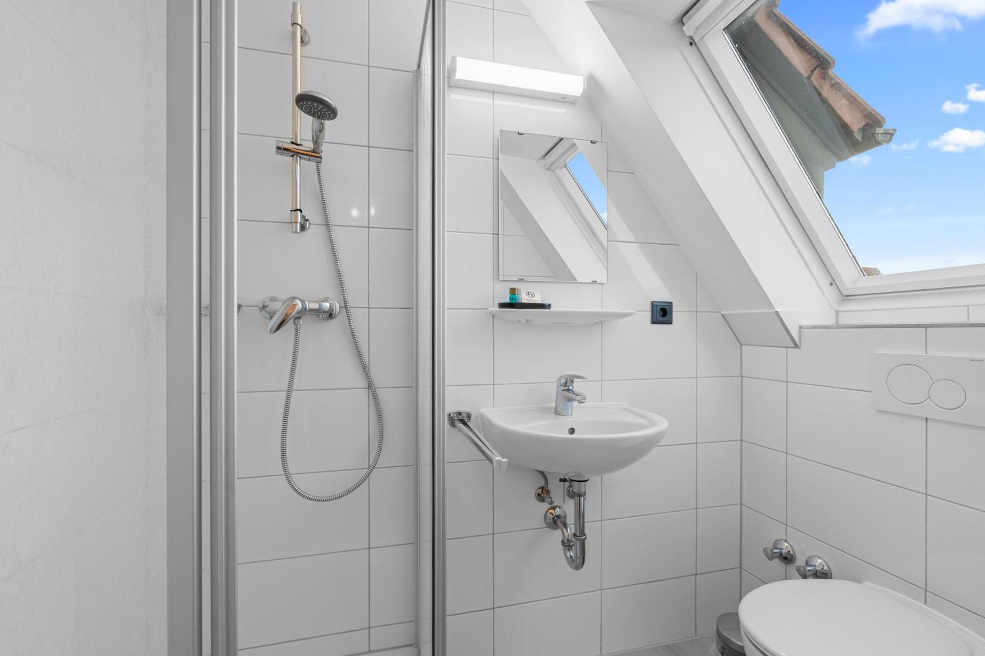 Eenpersoonskamer met Badkamer