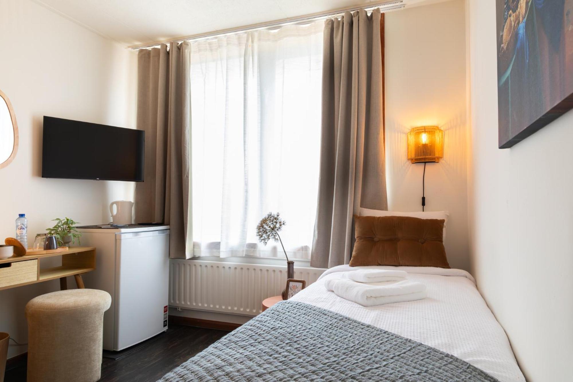 Single Room,1708830539:JPEG