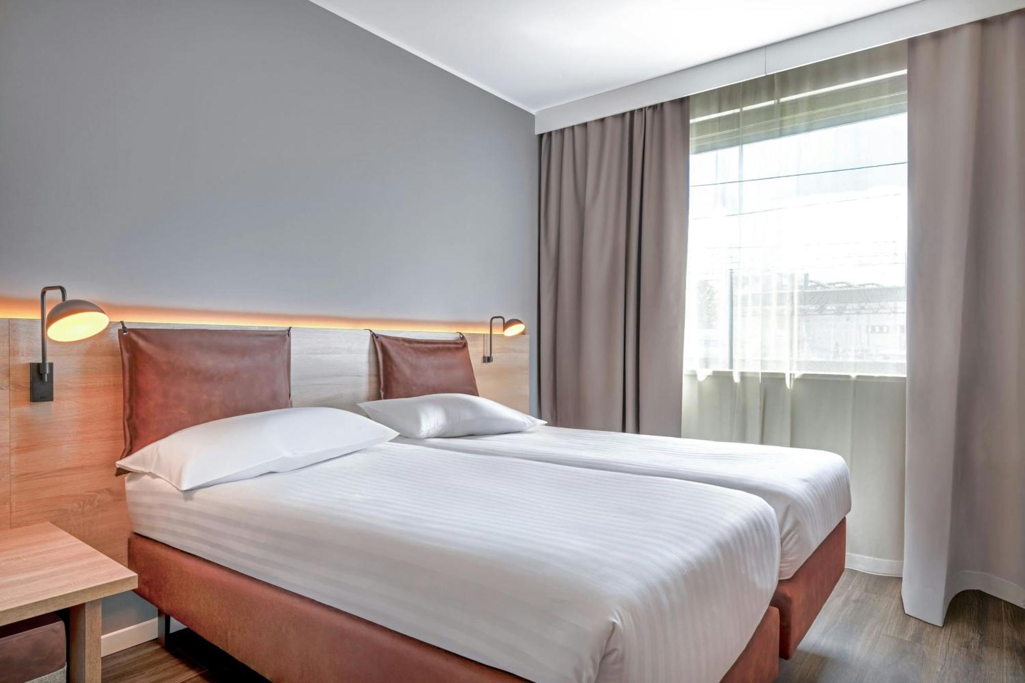 Sleeper Twin Room