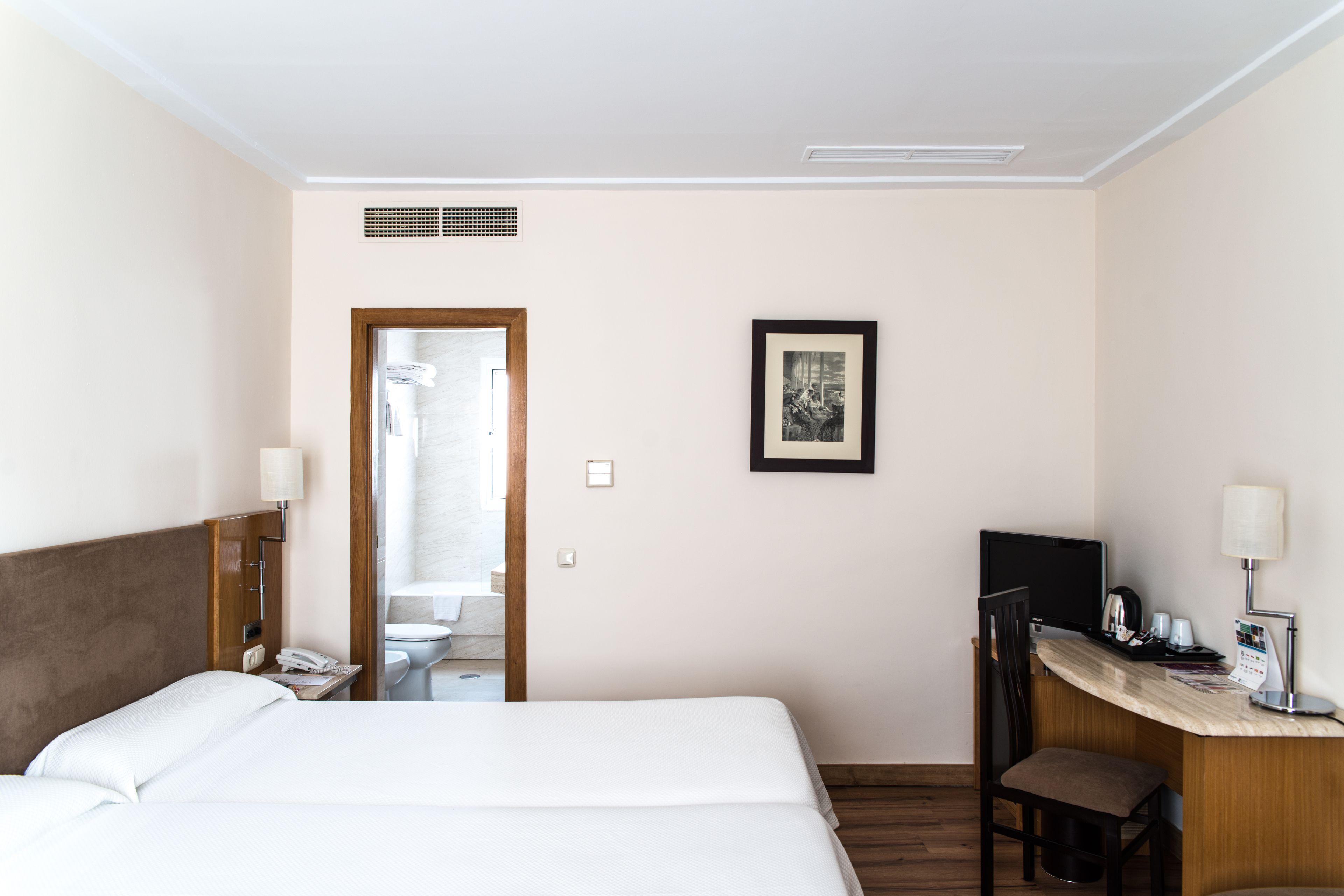 Superior Twin Room City View