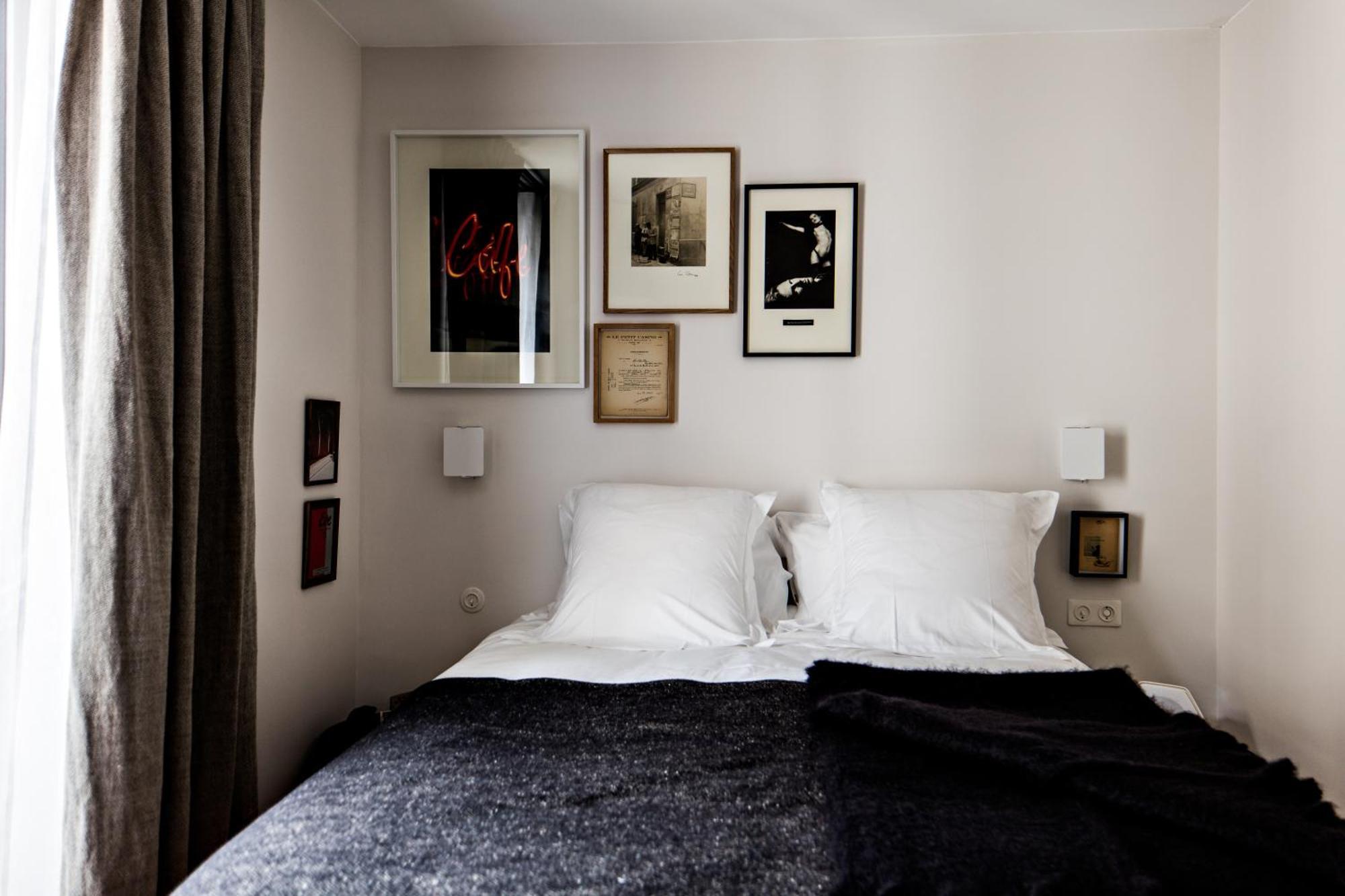Standard Room "Pigalle 15",1758406312:JPEG