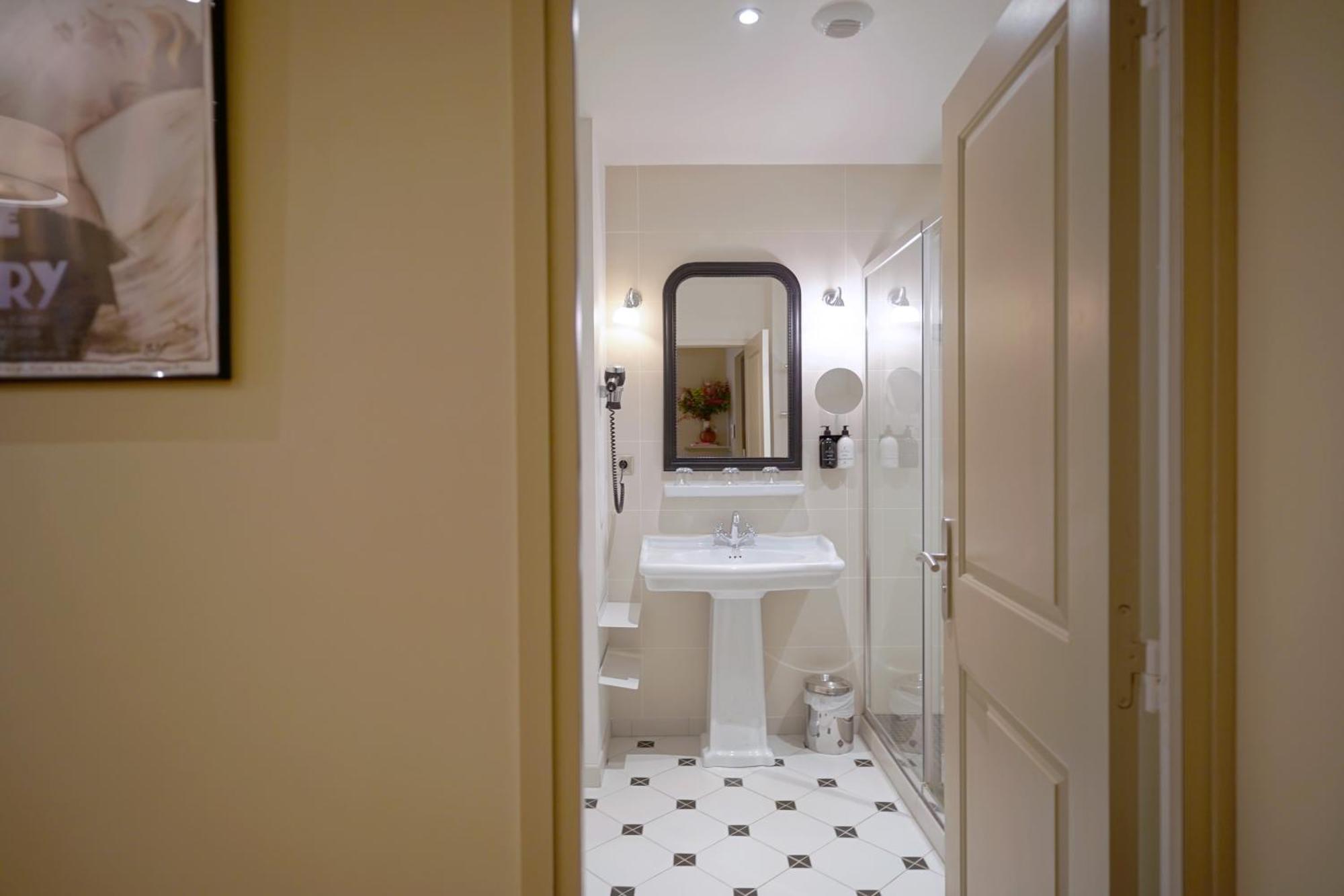 Junior Suite met Queensize Bed