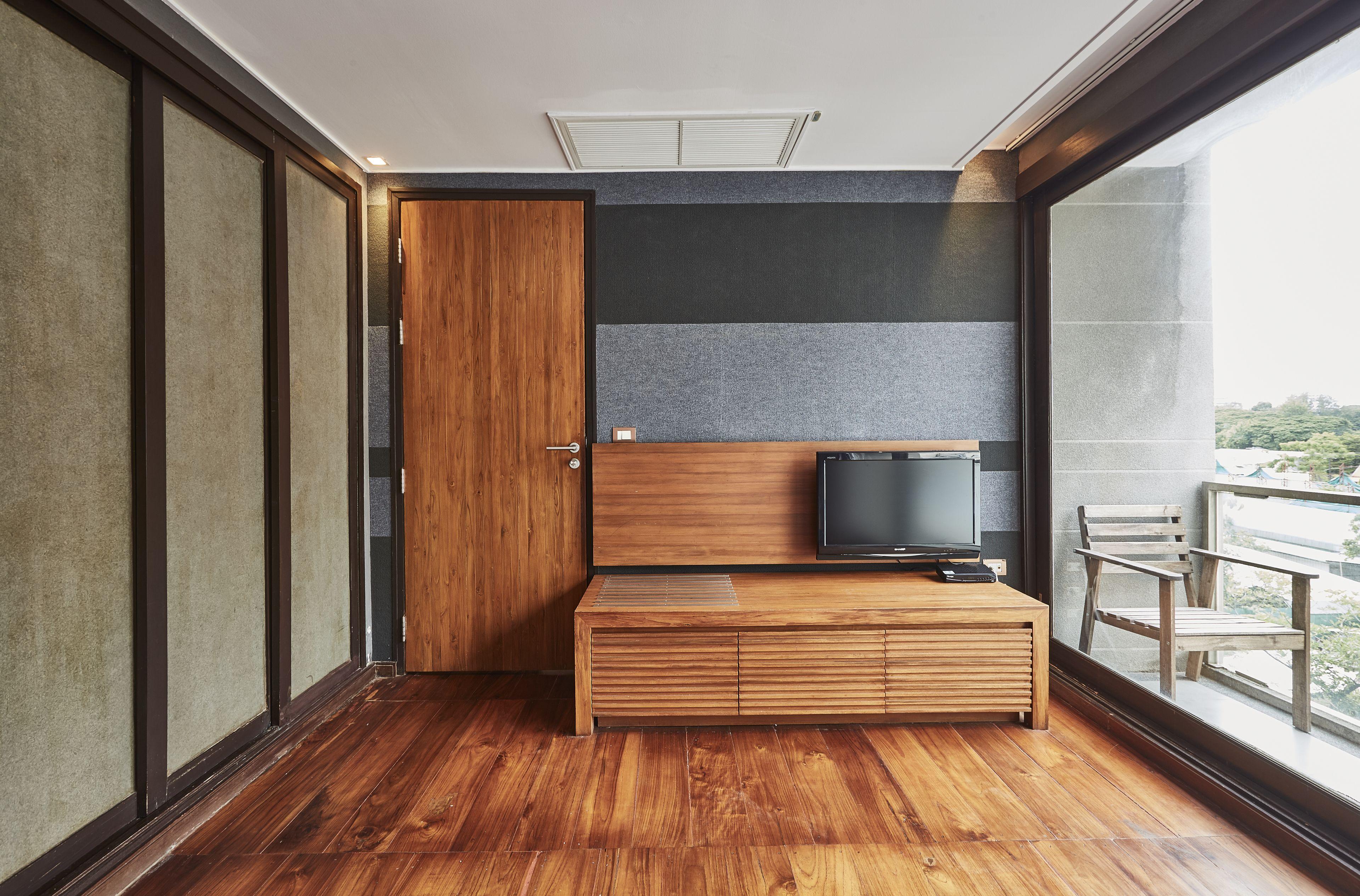 Suite L