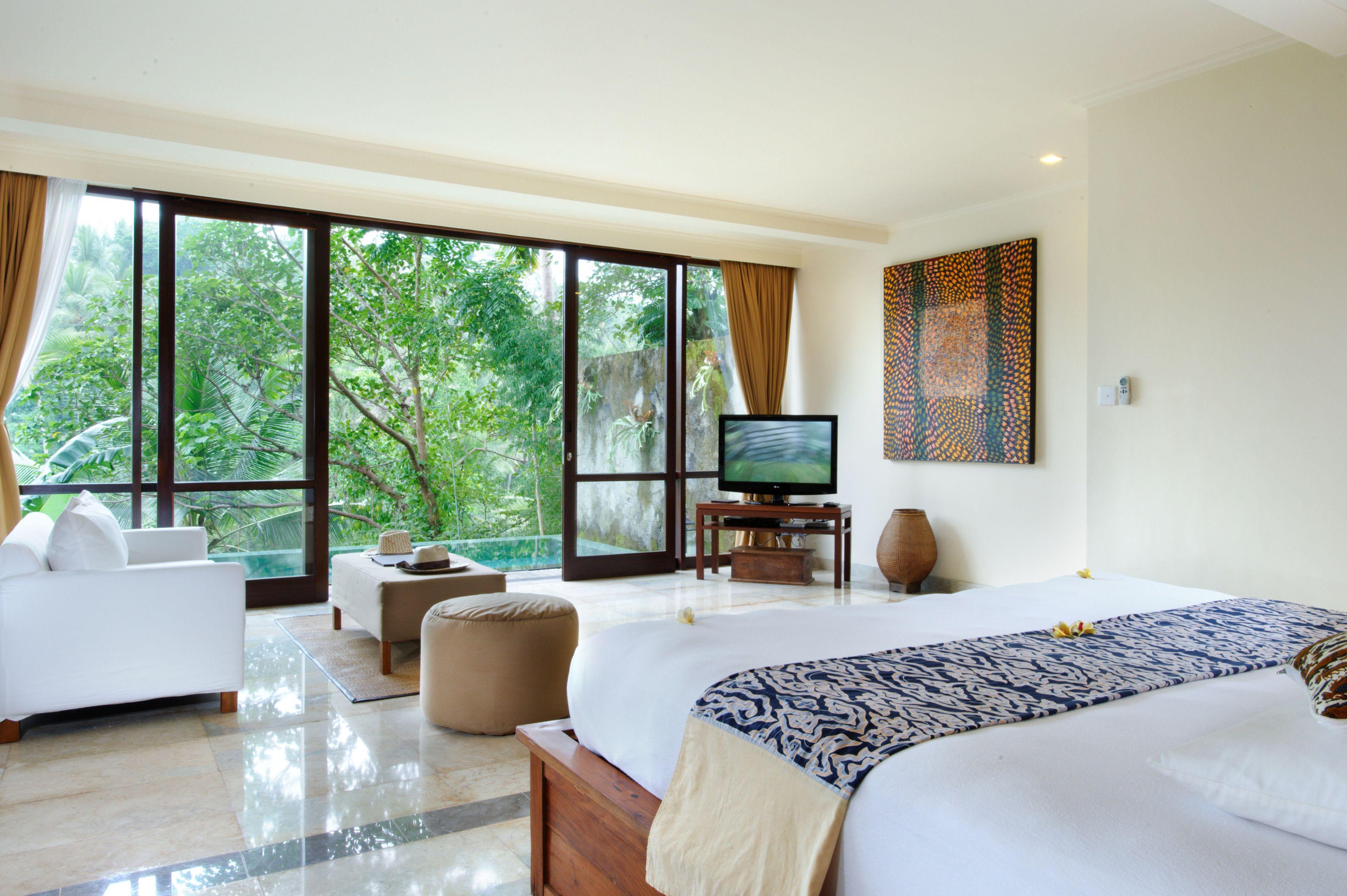 Family Pool Villa