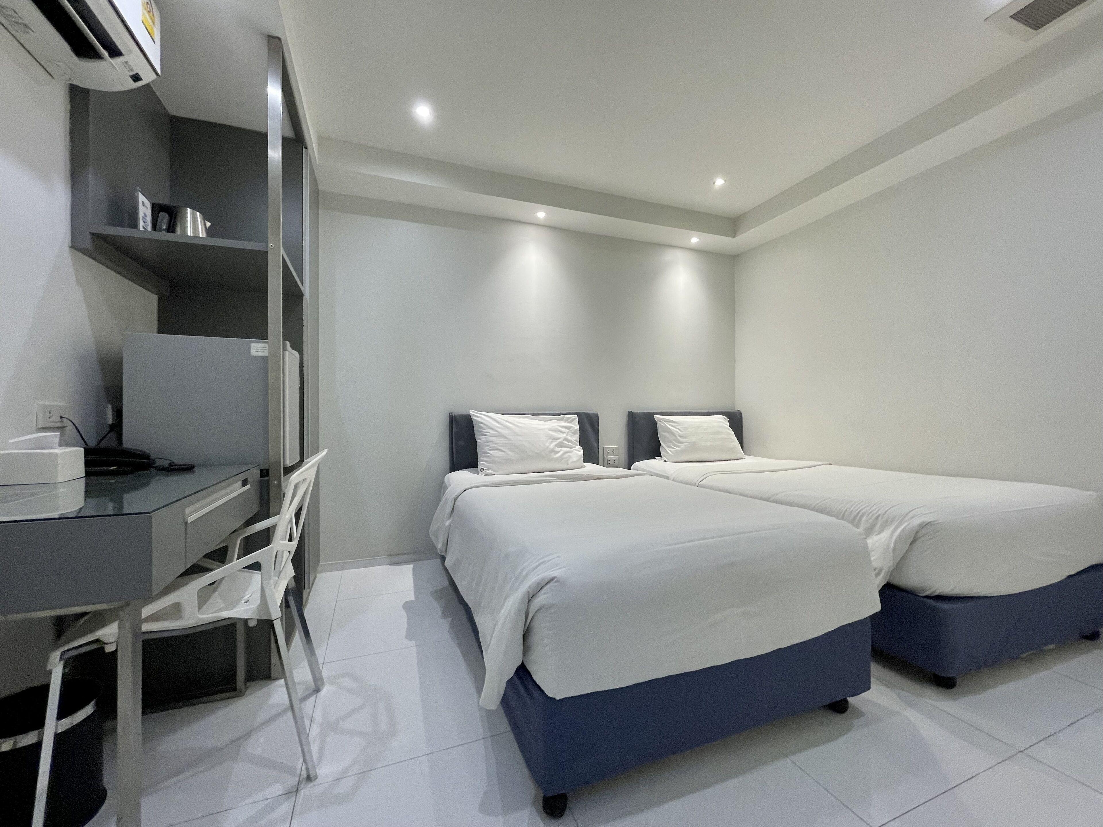 Economy Twin Room