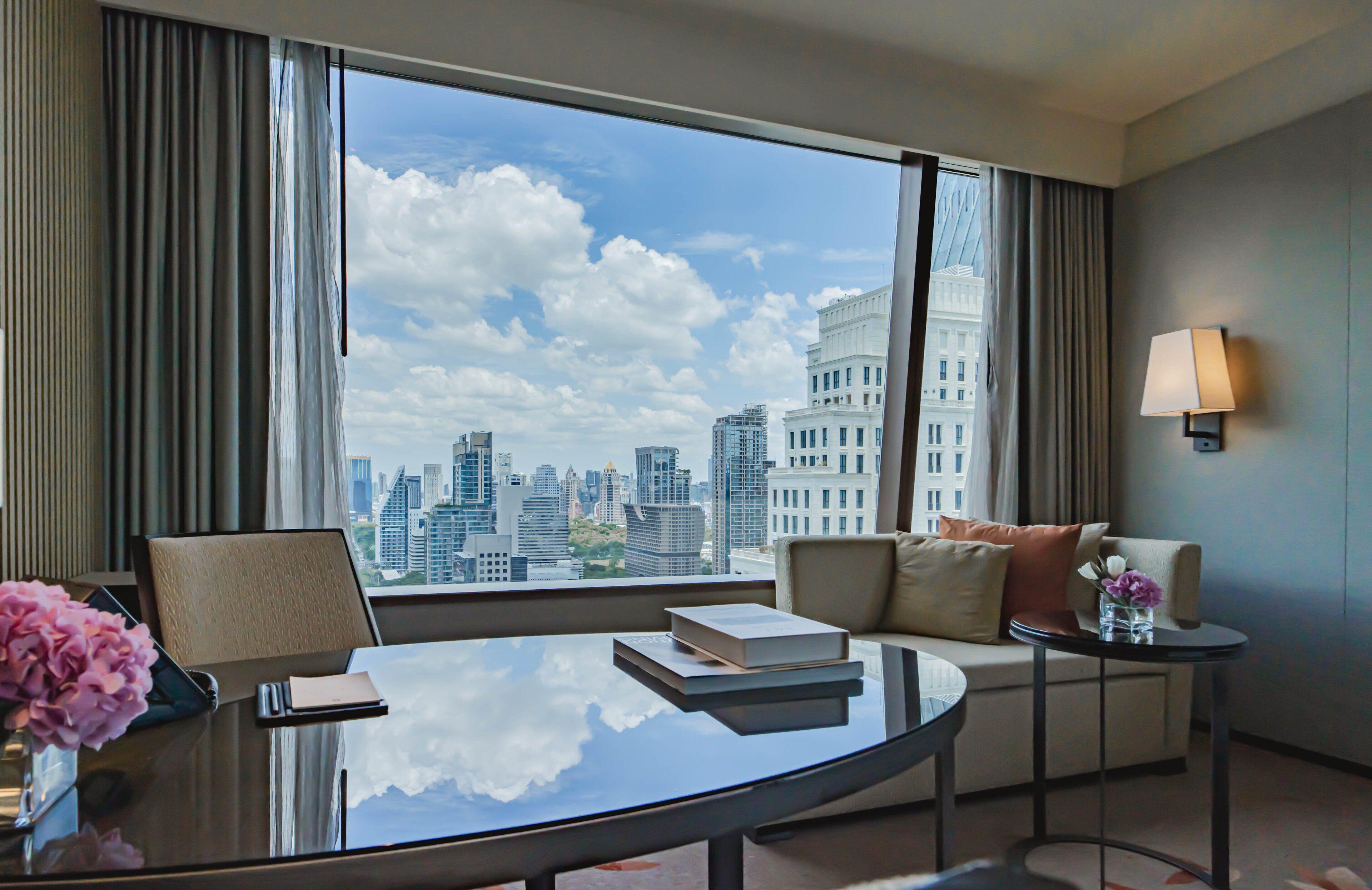 Deluxe Corner Twin room panoramic view