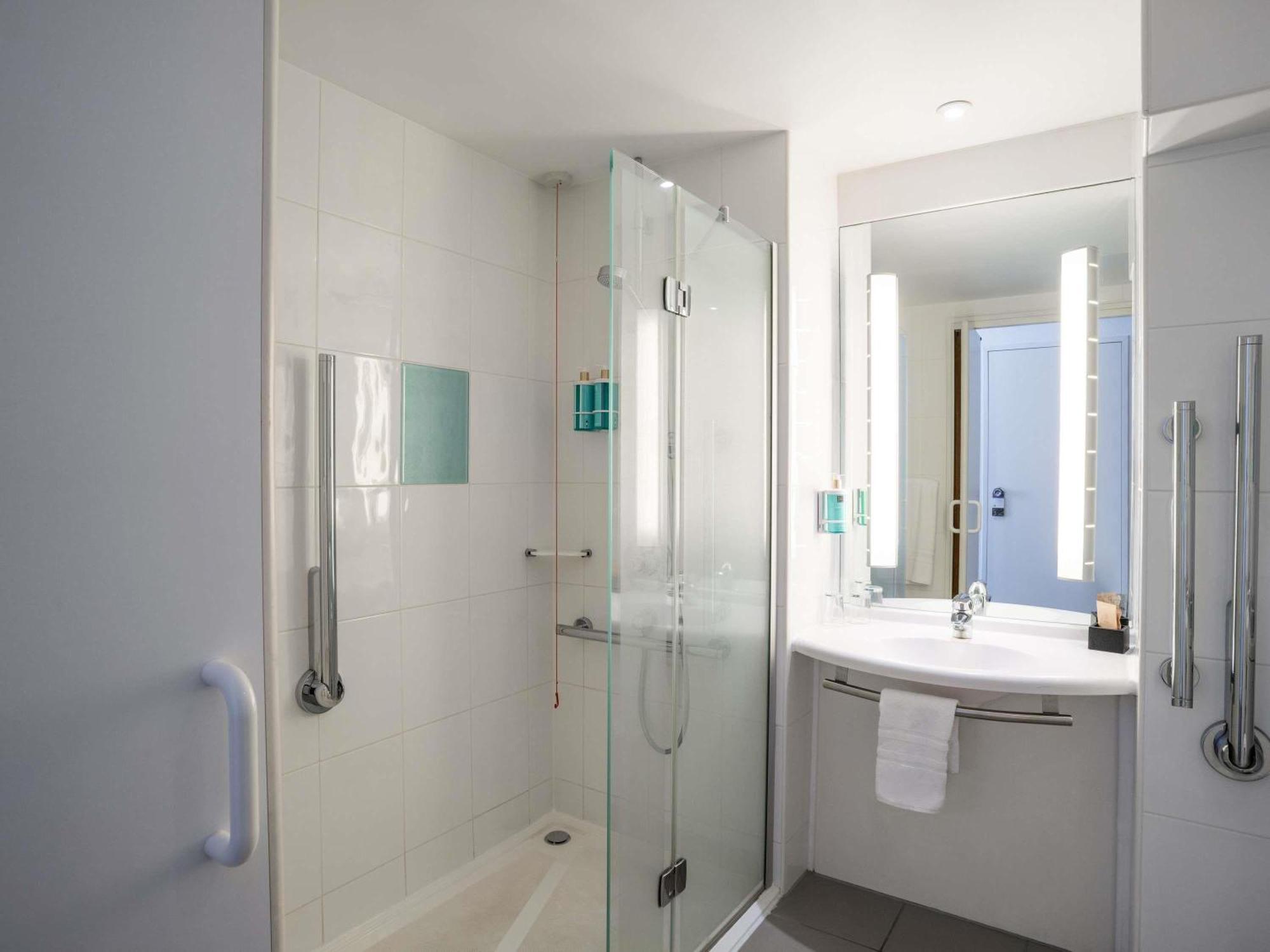 Standard Double Room Disability Access