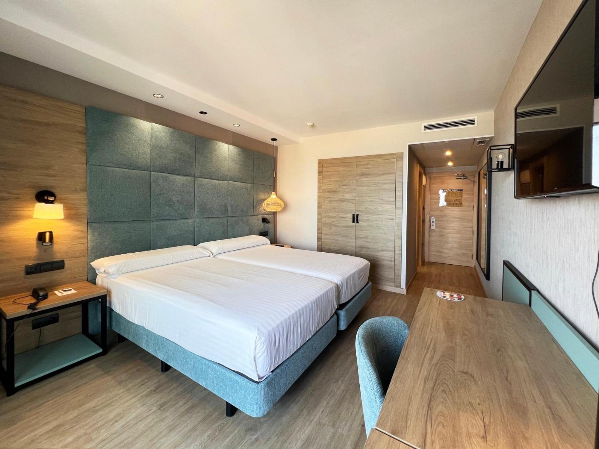 Superior Double or Twin Room City View