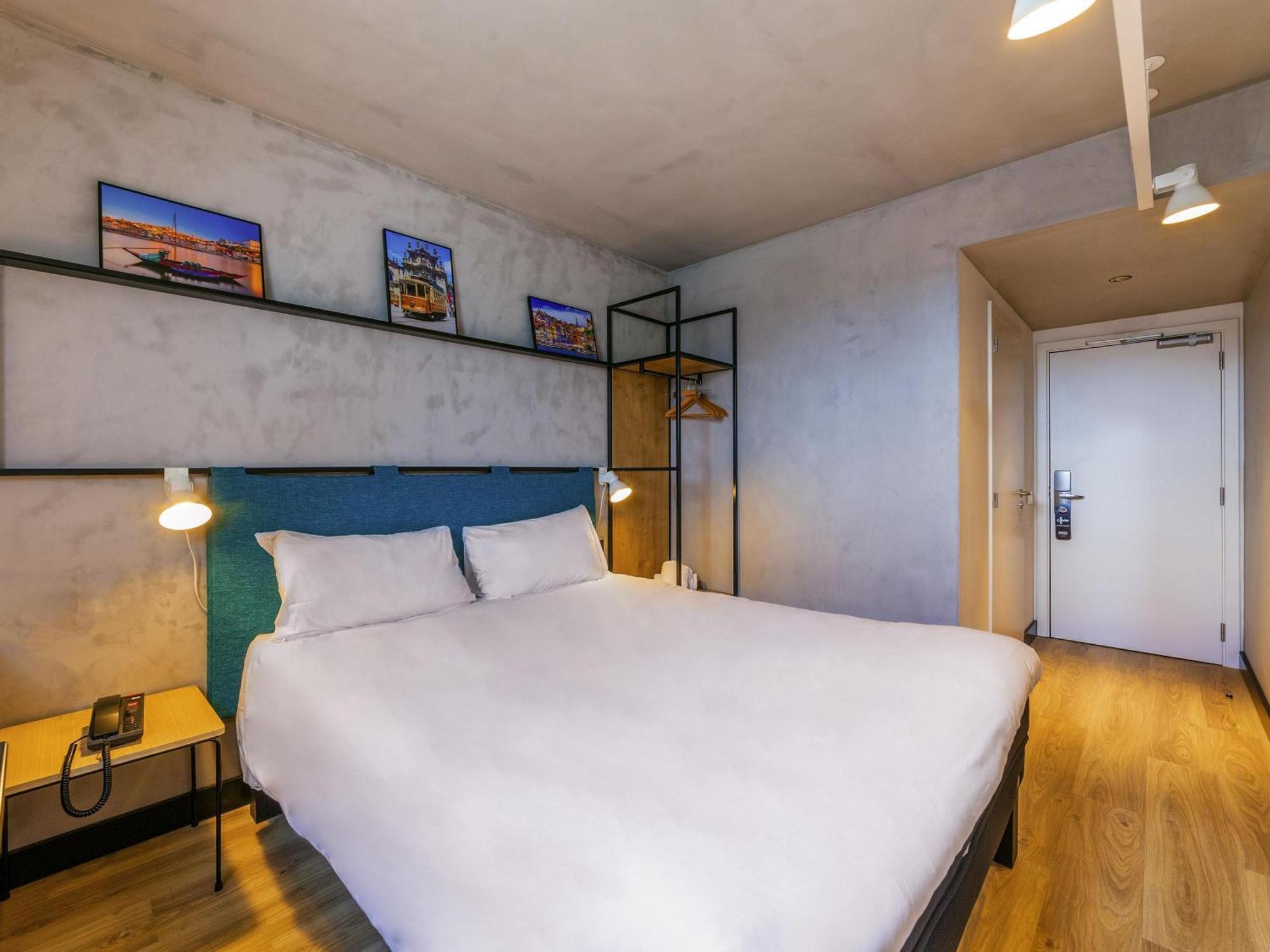 Suite met Queensize Bed en Slaapbank