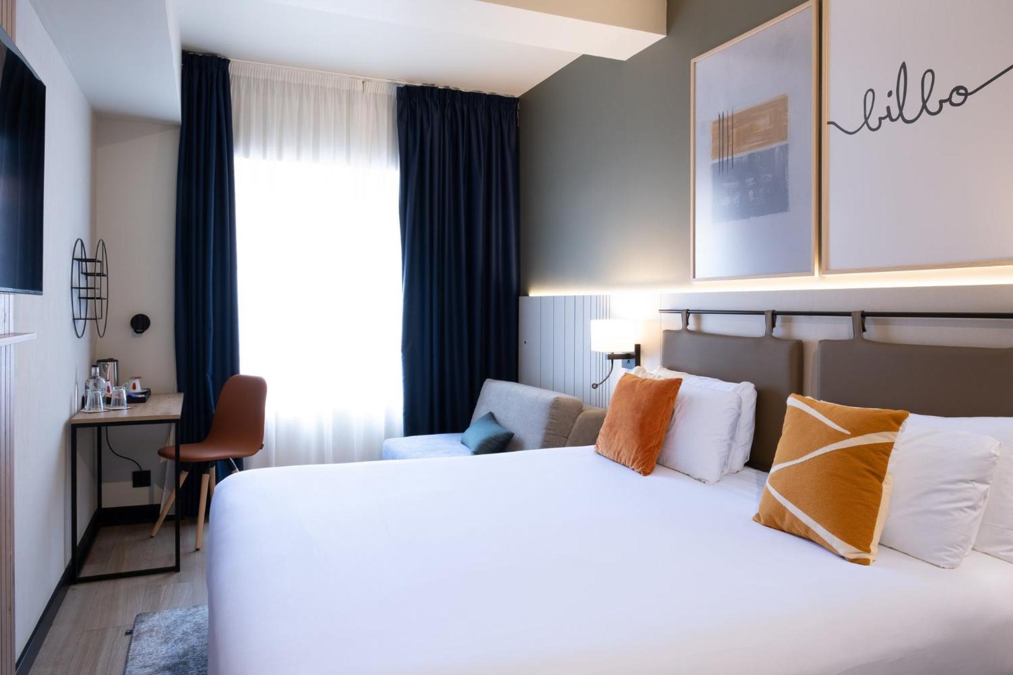 Standard Queen Room