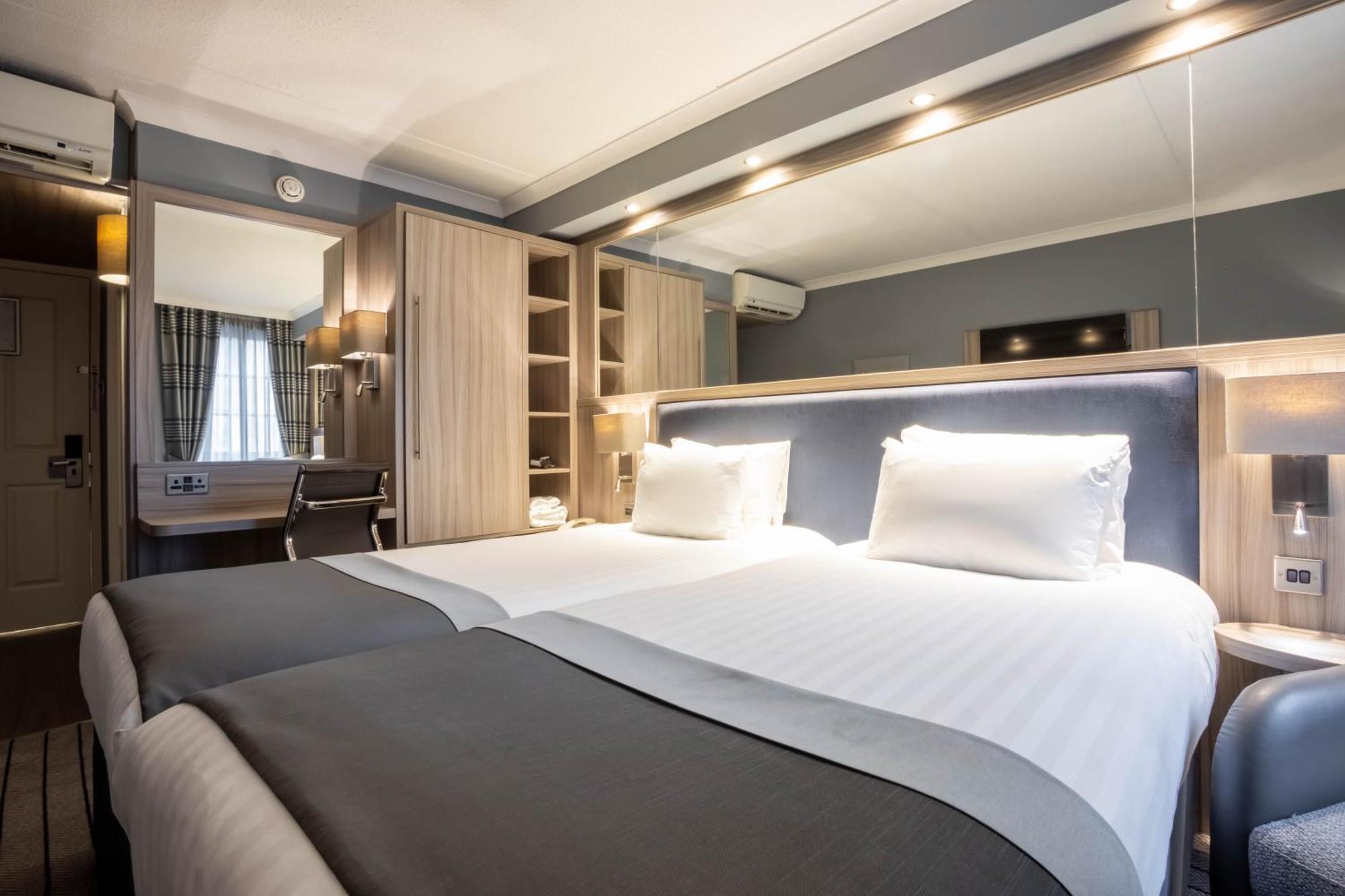 Standard Room Two Single Beds