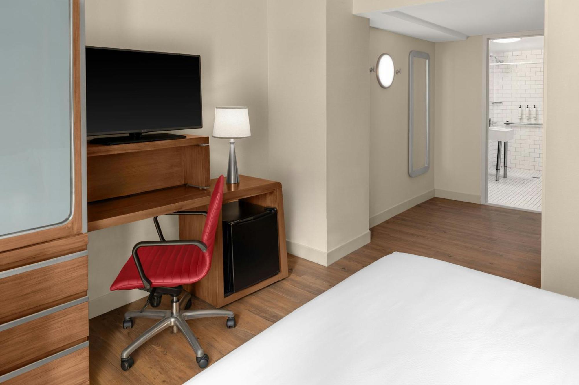 Kamer met Kingsize Bed
