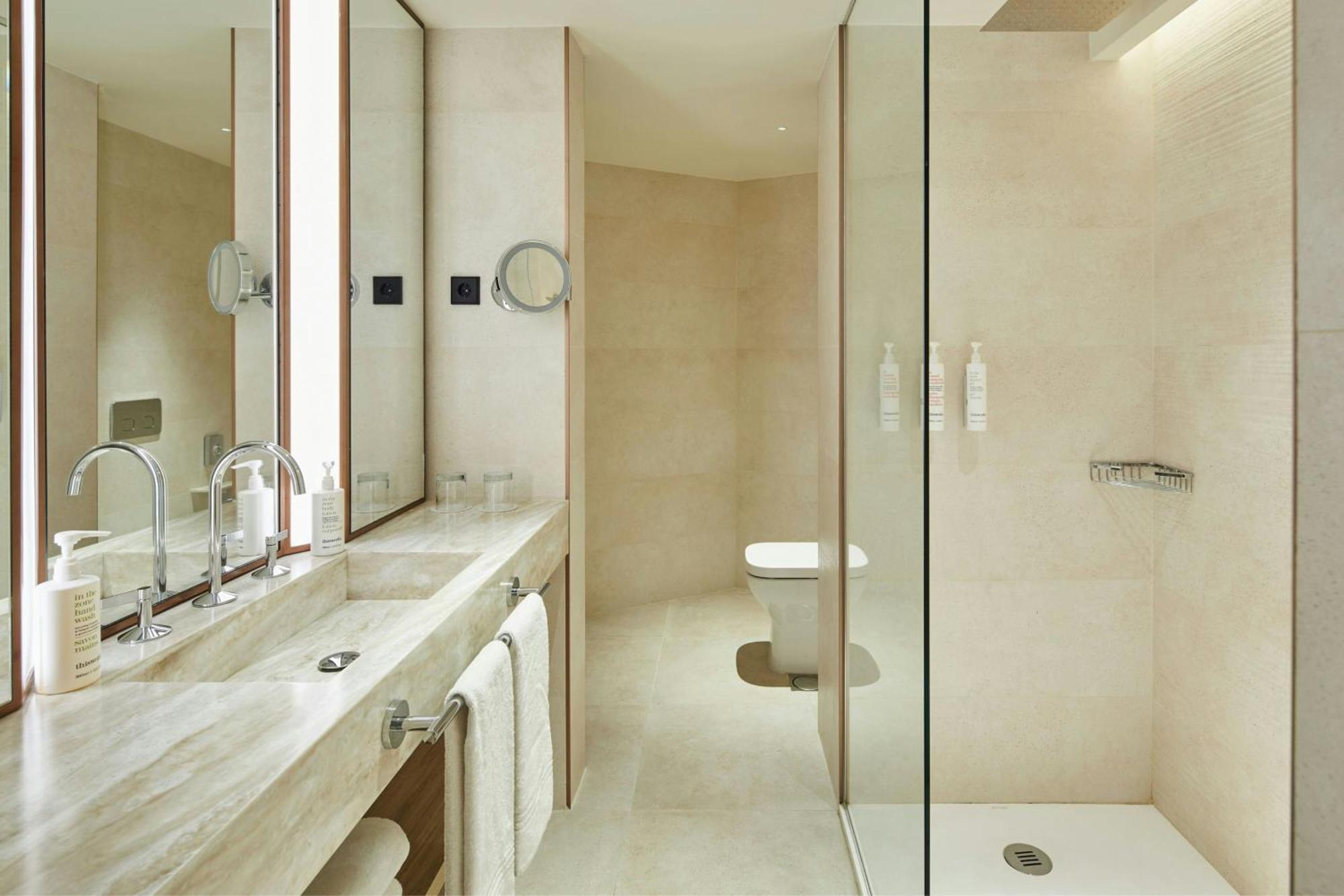 Two-Bedroom Suite City View