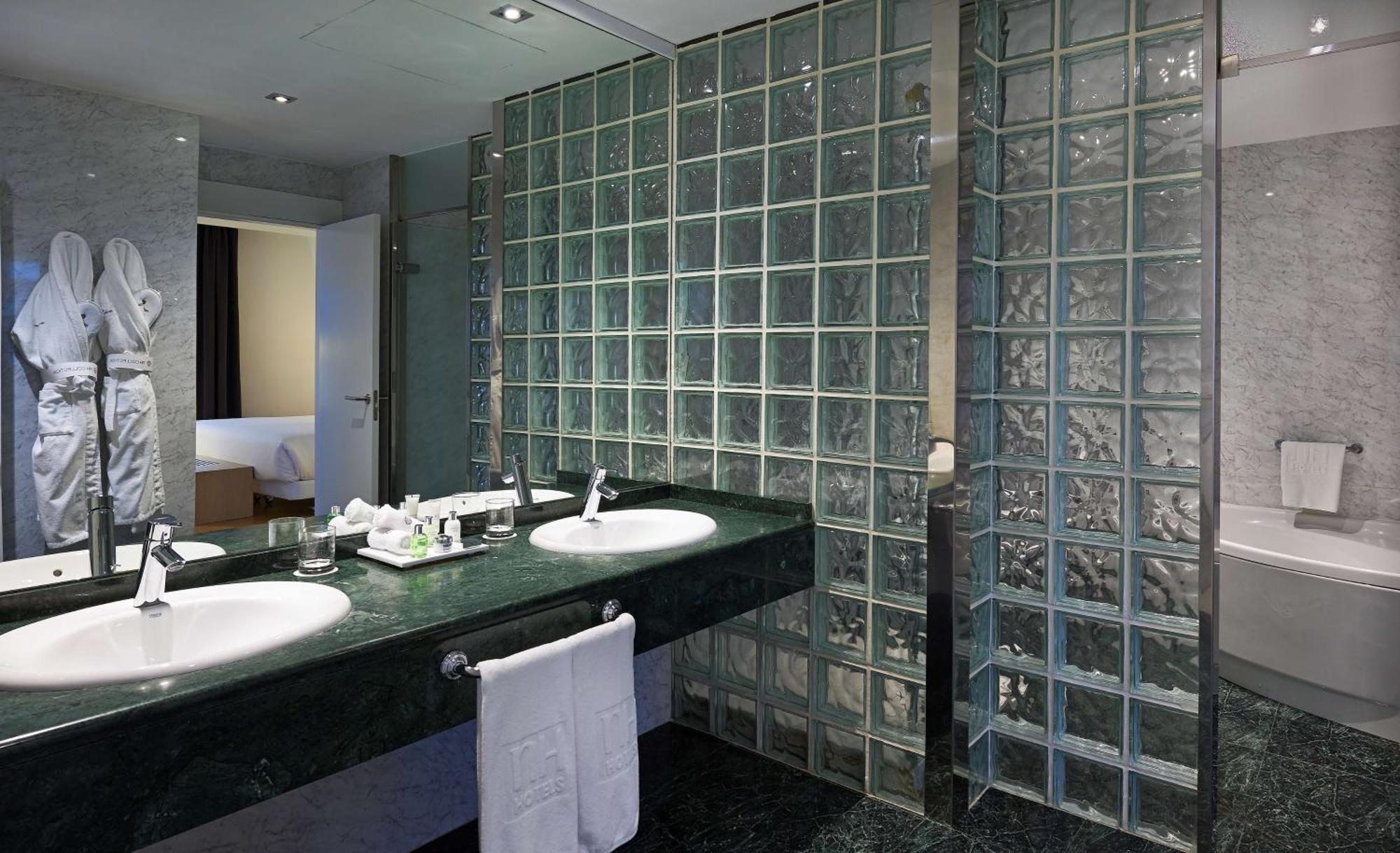 Premium Double or Twin Room Extra Bed