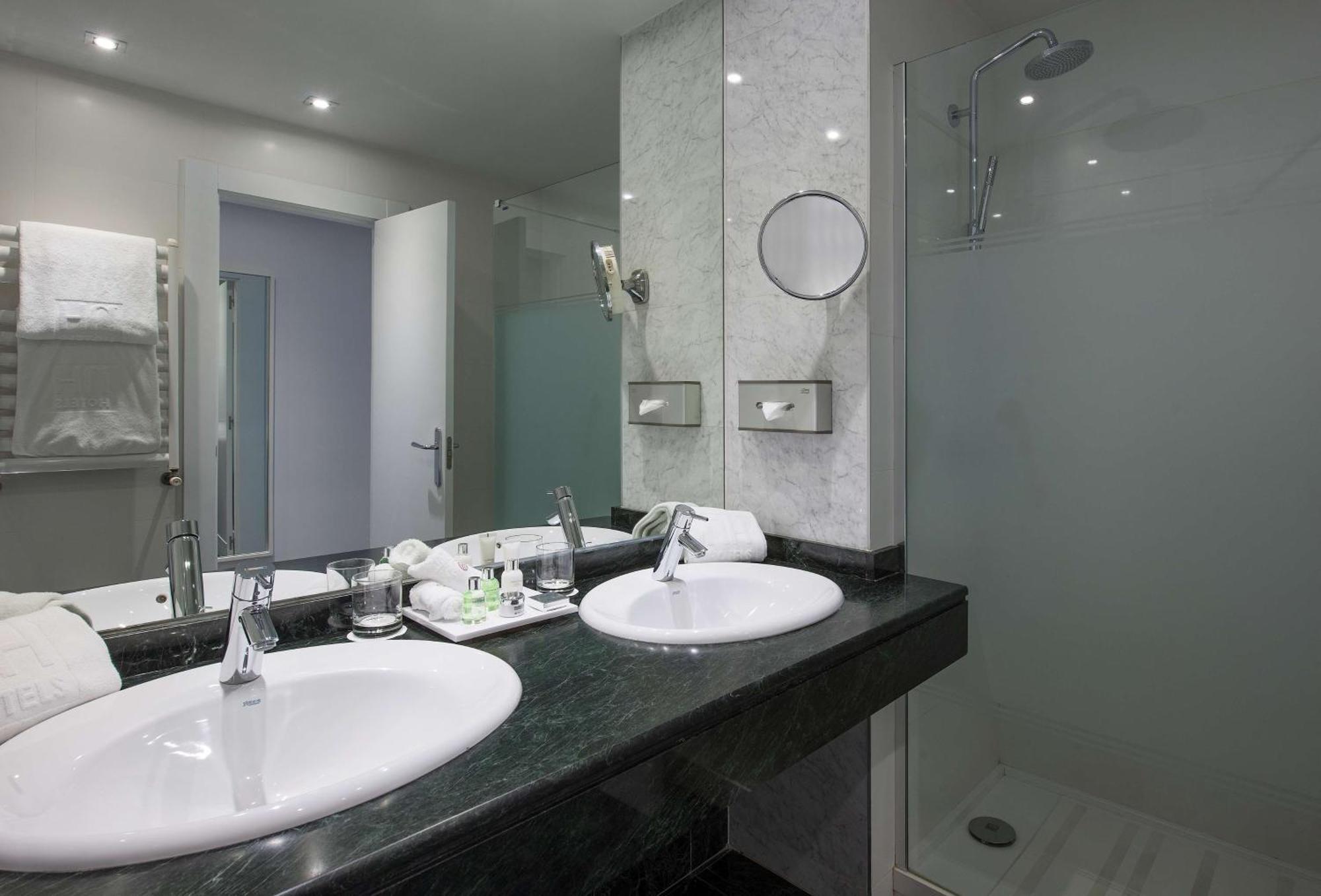 Premium Double or Twin Room Extra Bed