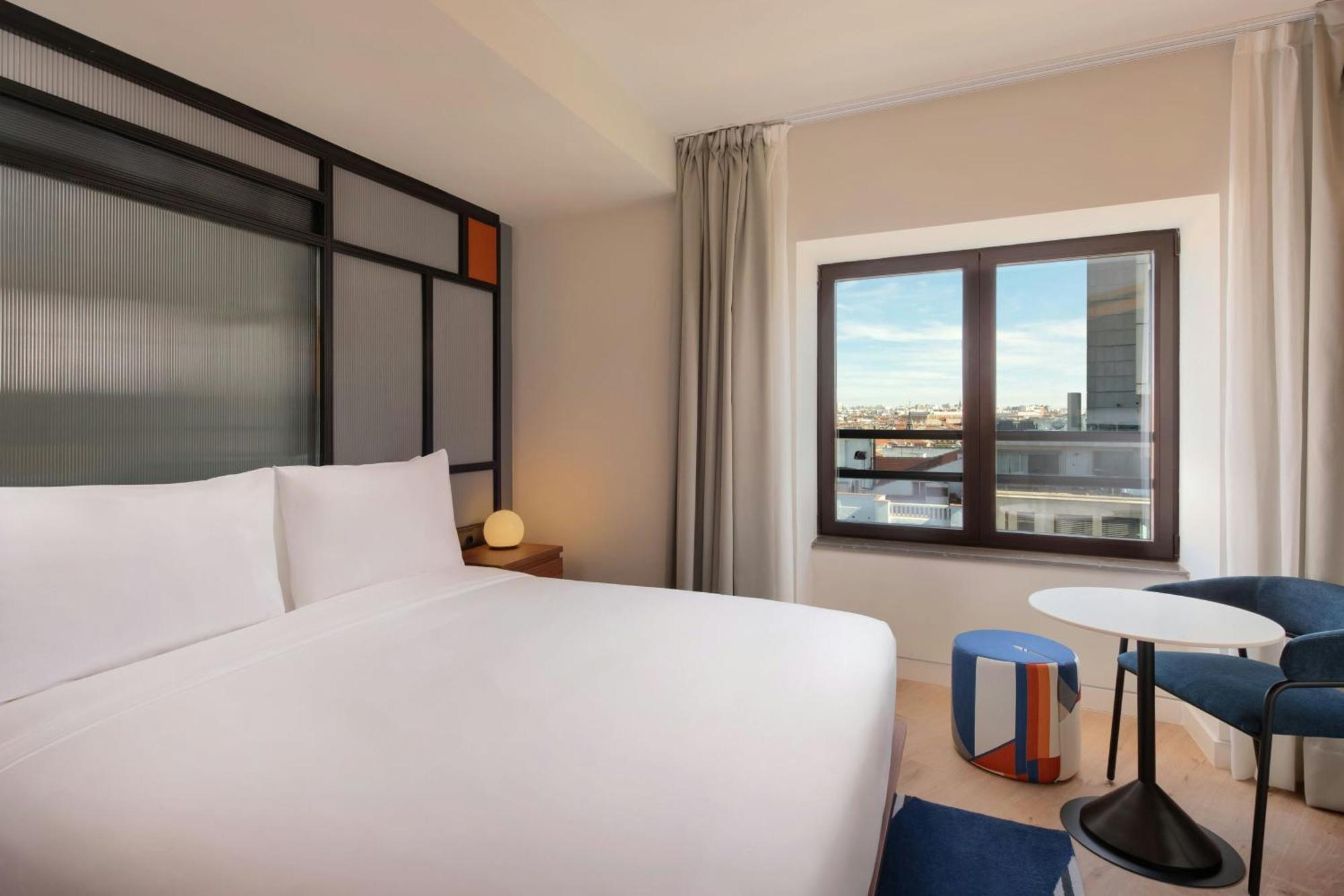 Aloft King Room Gran Via View
