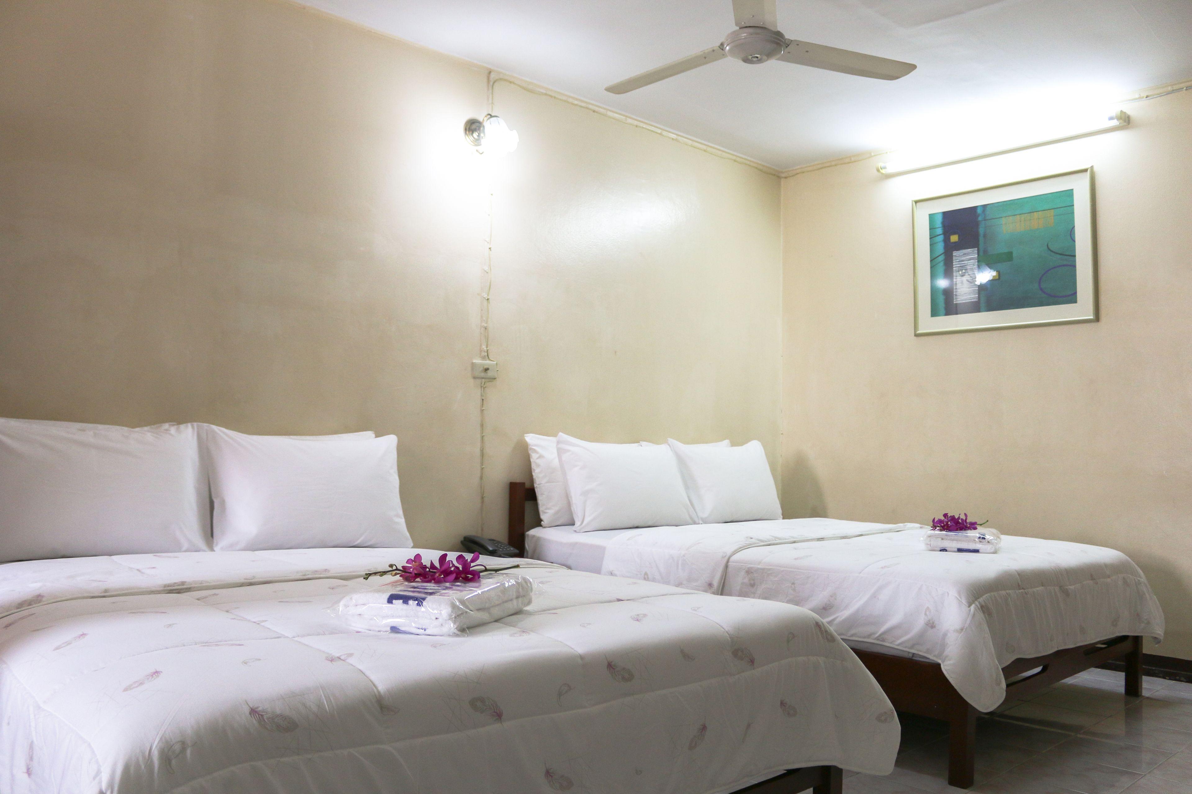 Standard Queen Room Two Queen Beds