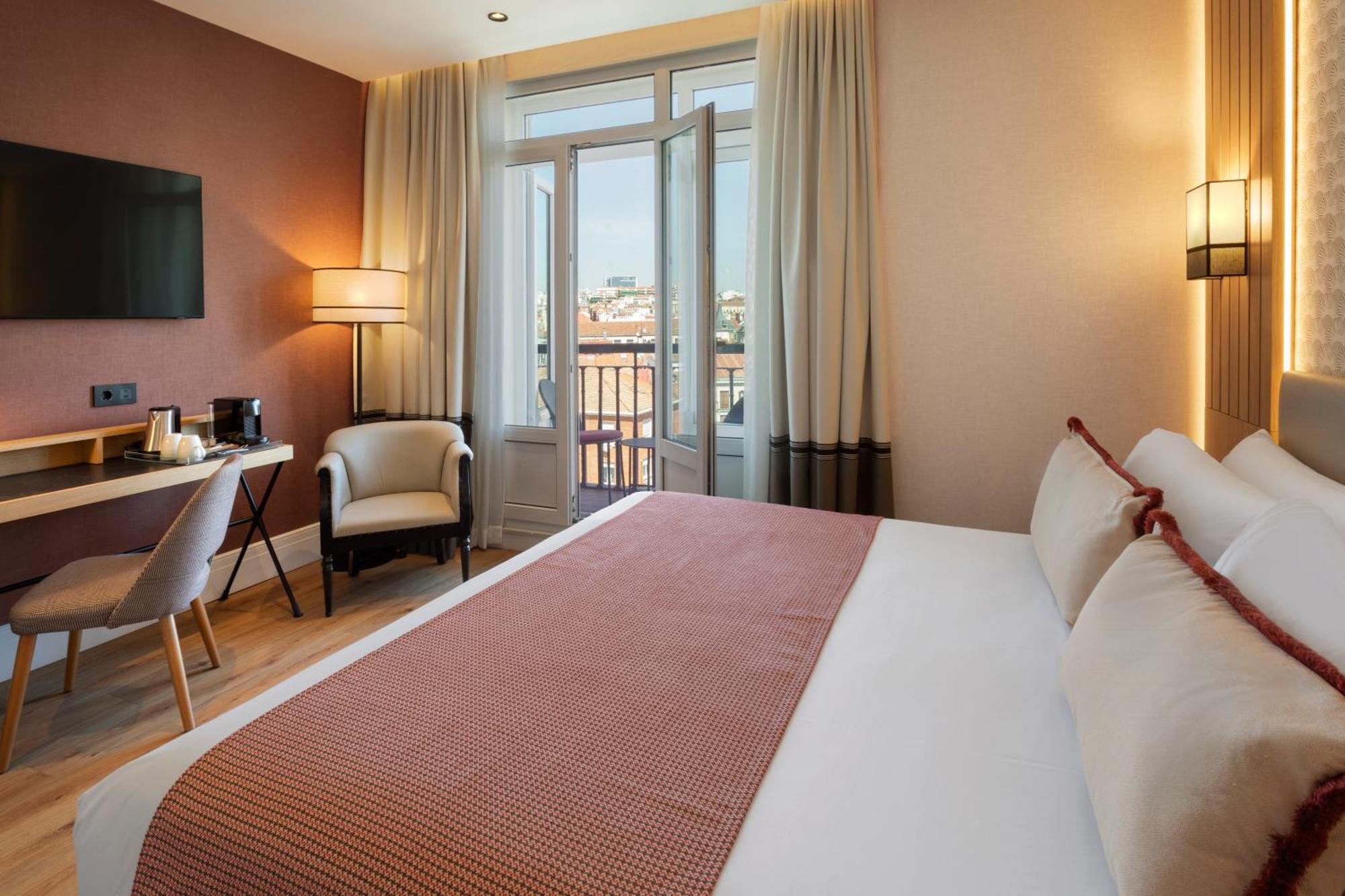 Superior Double Room Balcony