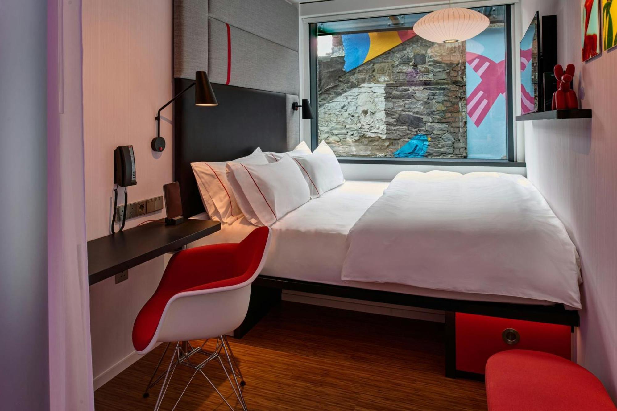 Kamer met Kingsize Bed