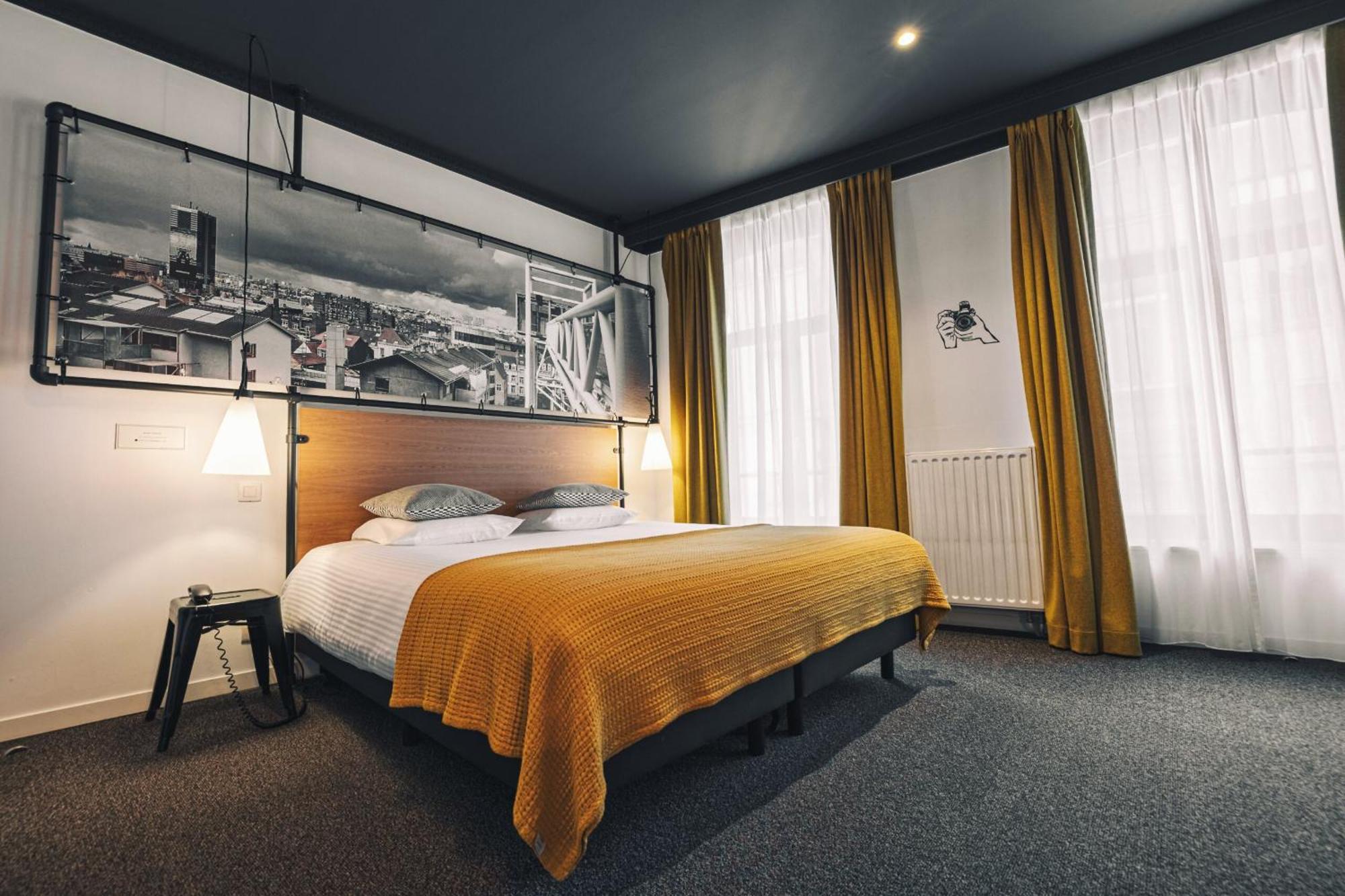 Tweepersoonskamer met 2 Aparte Bedden