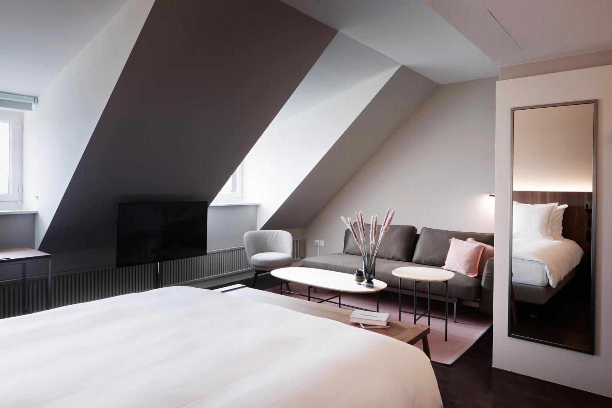 Superior Twin Room,1739360293:JPEG