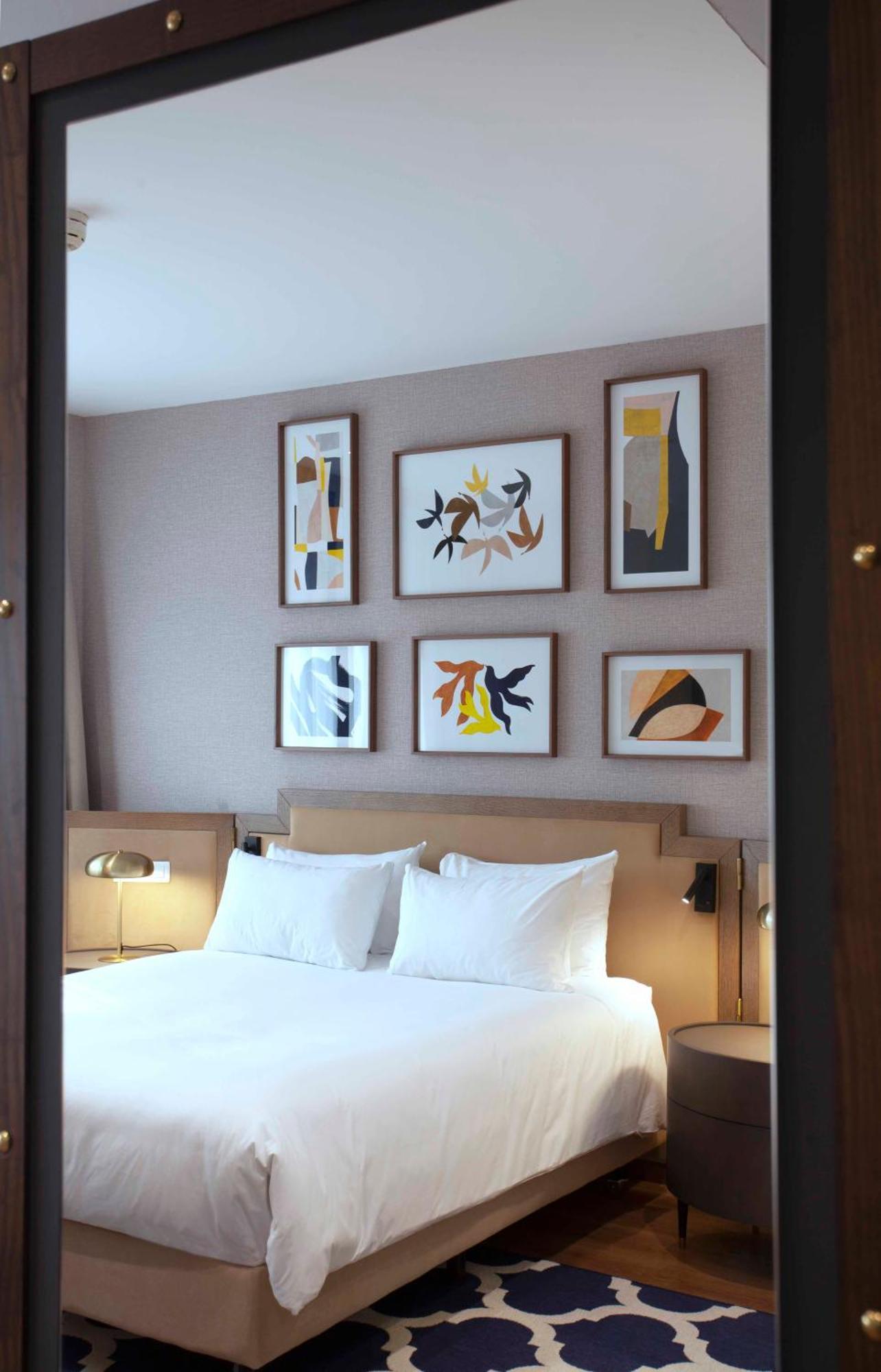 Premium Room