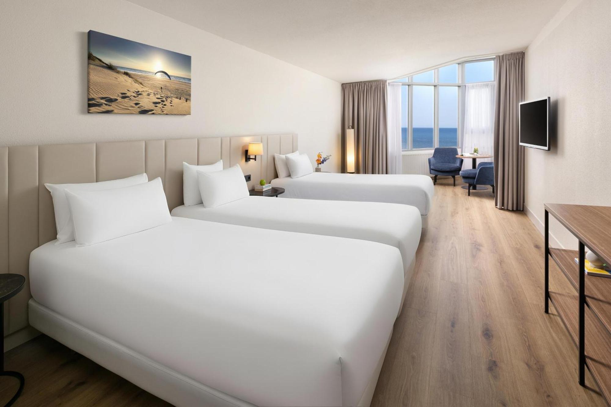 Standard Quadruple Room with Sea View,1742570934:JPEG