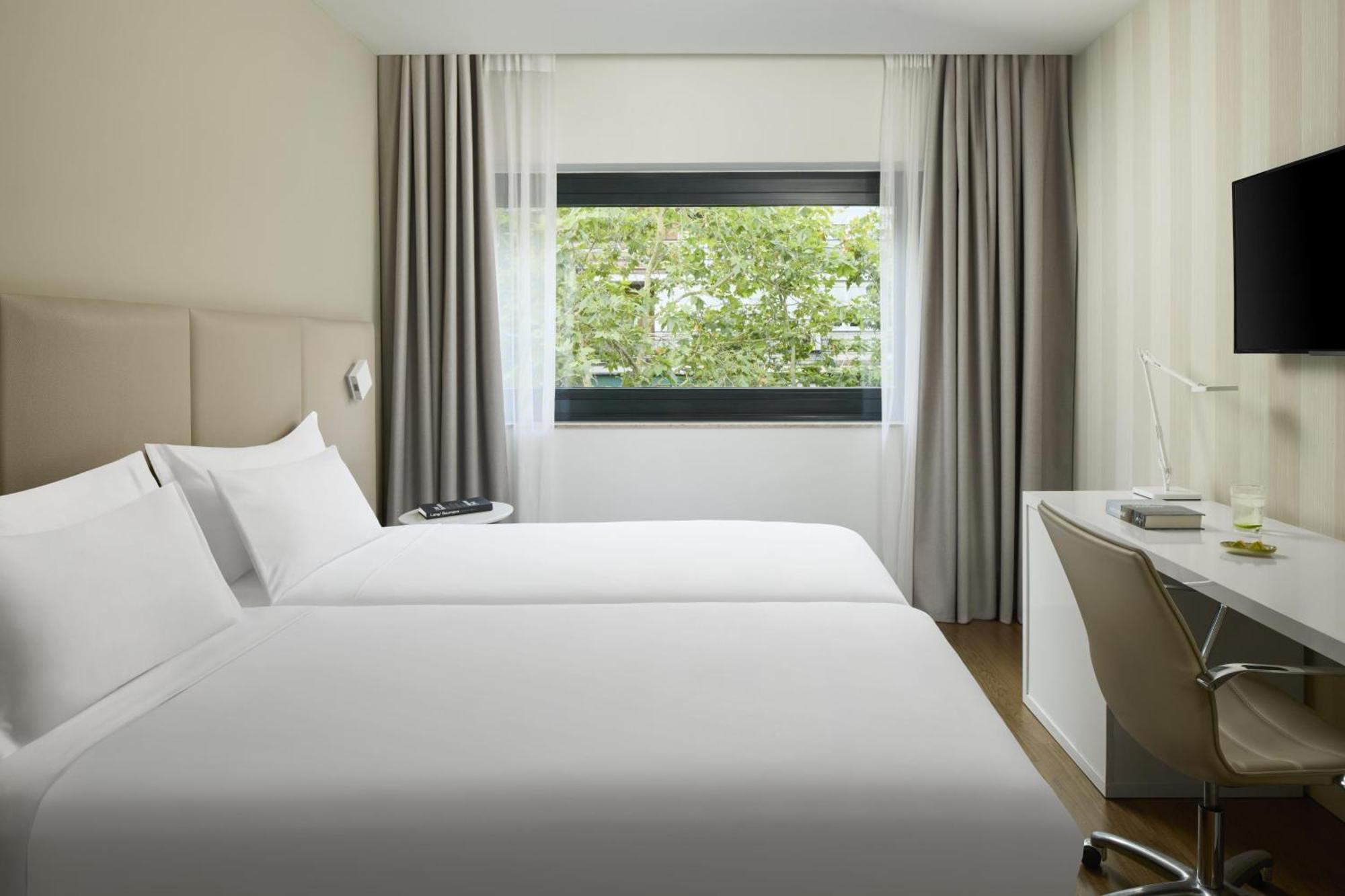 Family Connecting Room Extra Bed