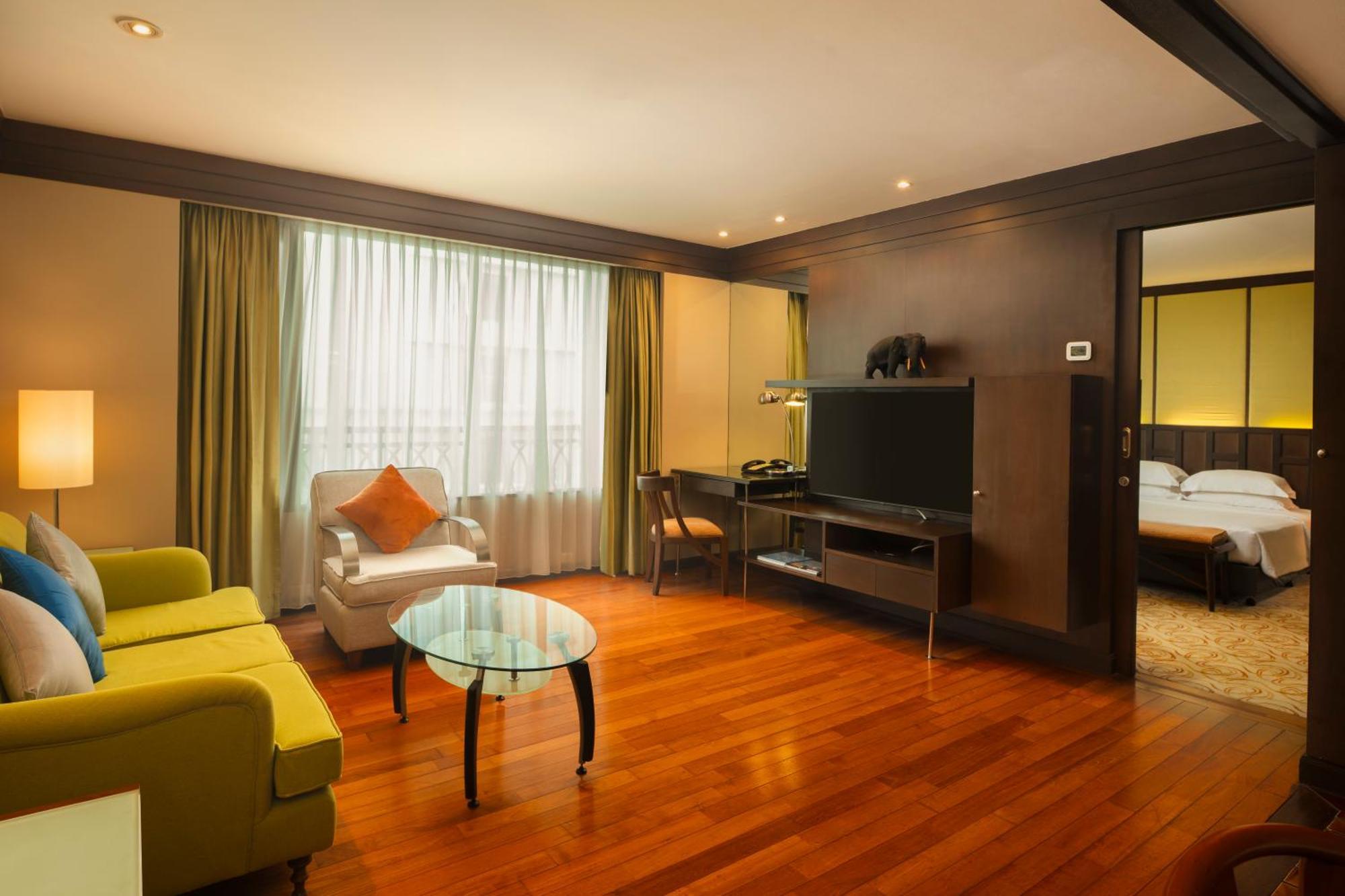Davis One-Bedroom Suite Main Wing