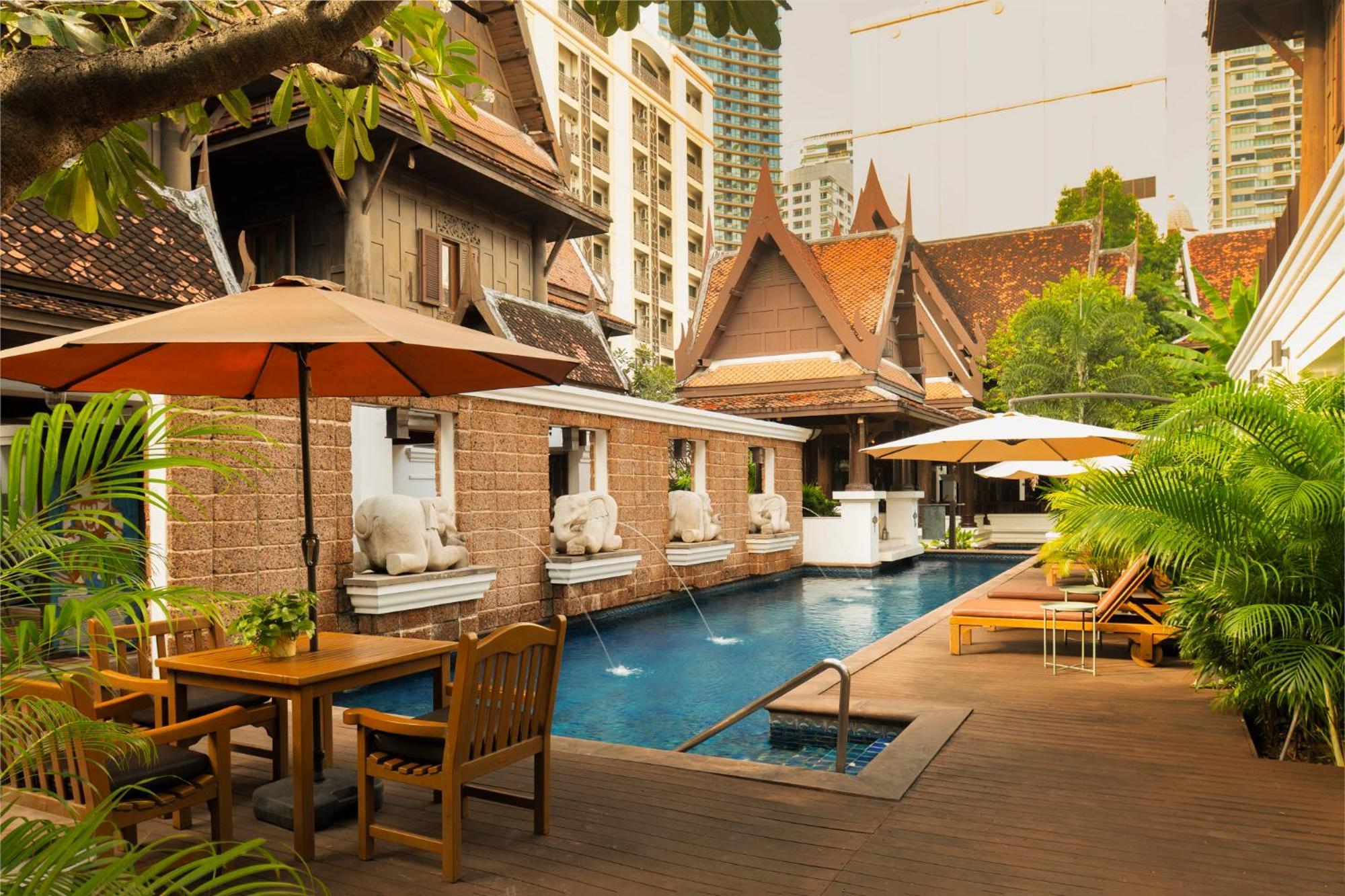 Three-Bedroom Villa Pool View