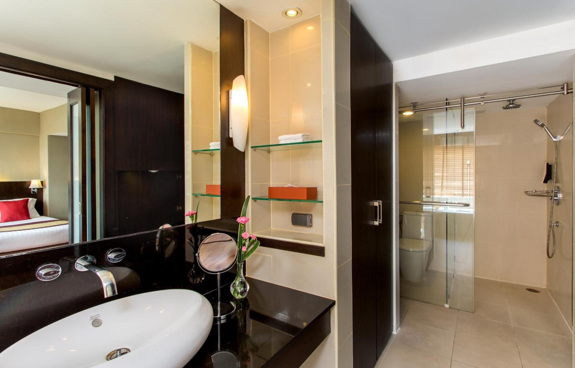 Grand Deluxe King Room