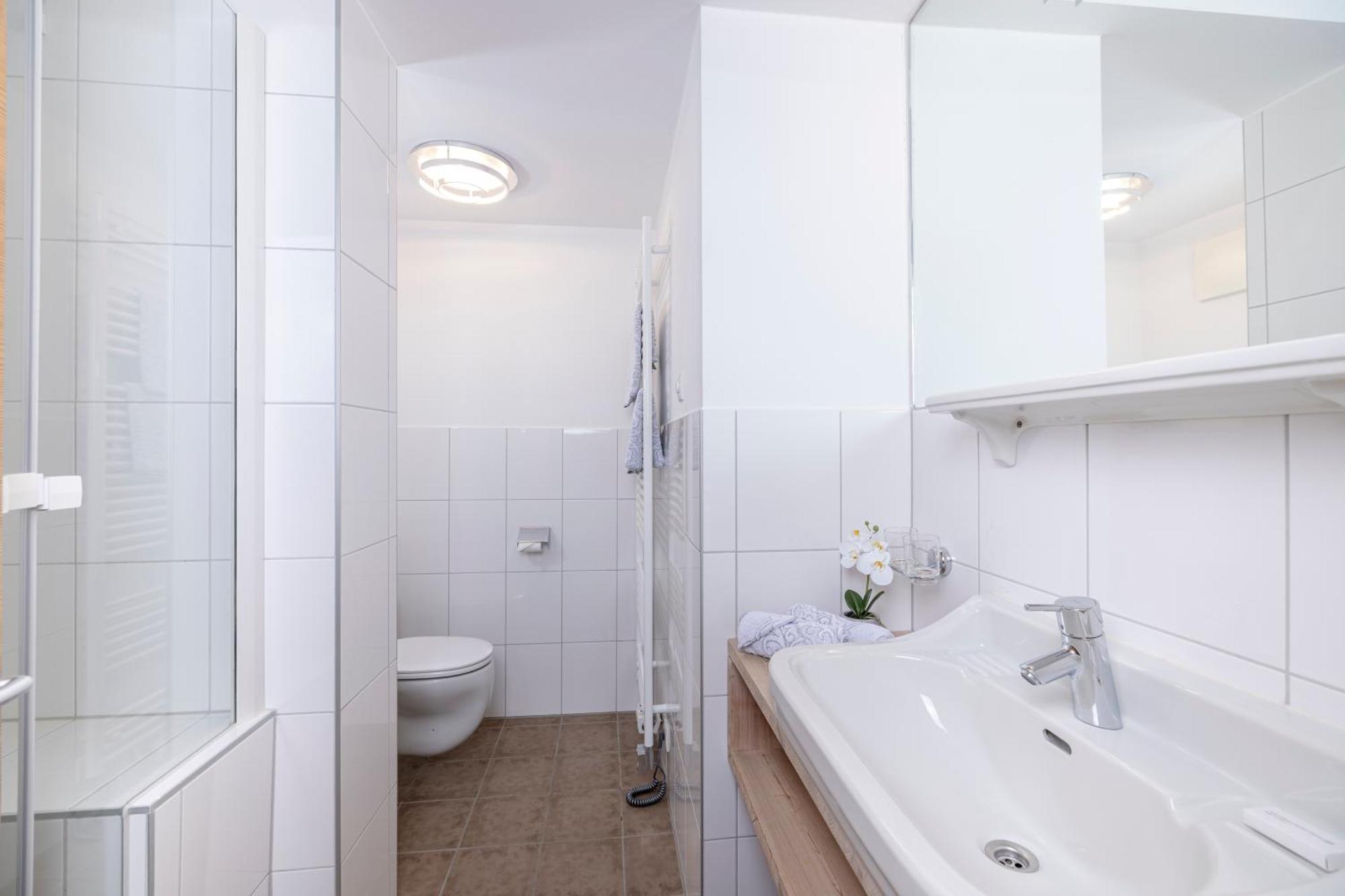 Three-Bedroom Apartment High Floor