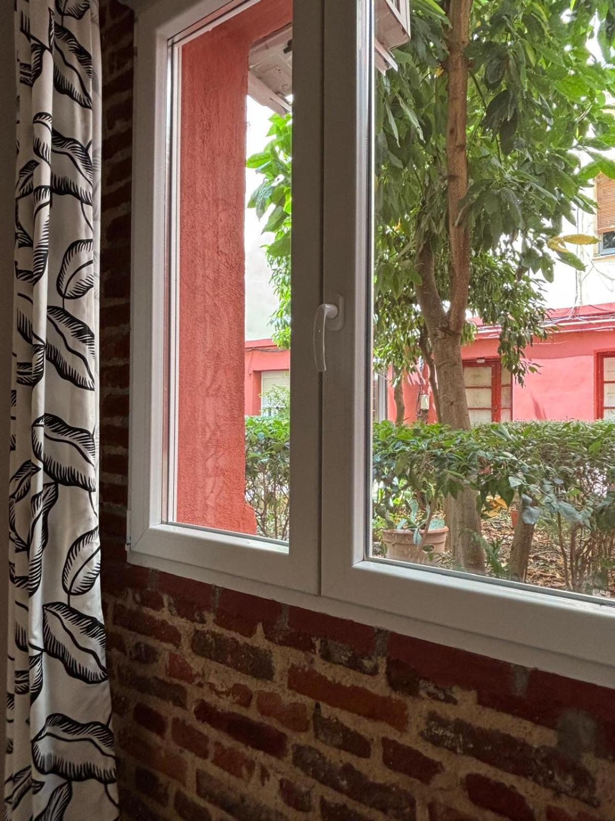 Apartment Garden View