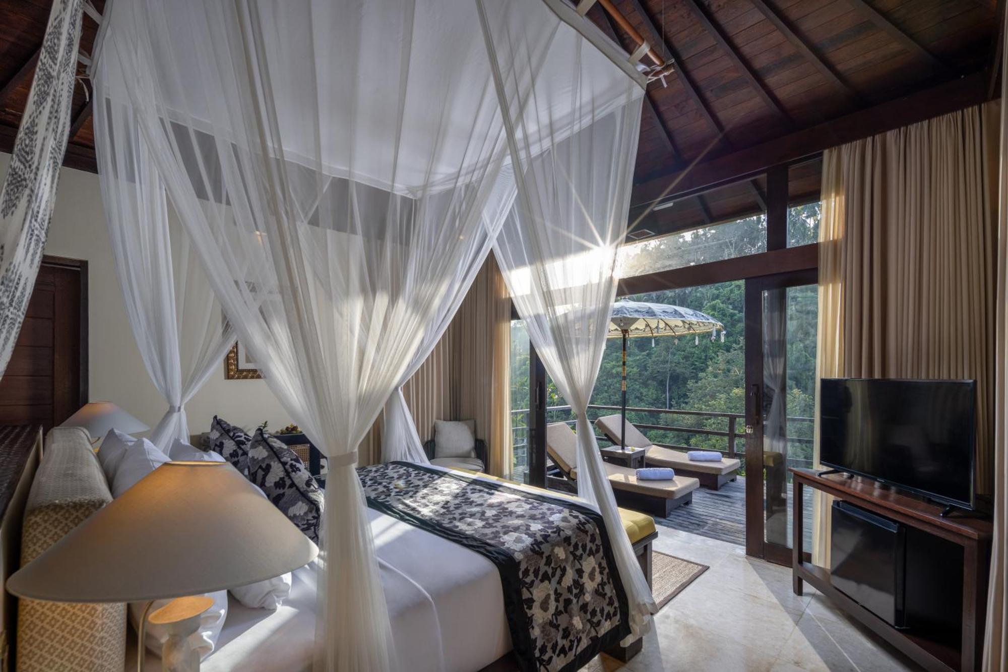Flash Deal at Kayon Valley Pool Villa