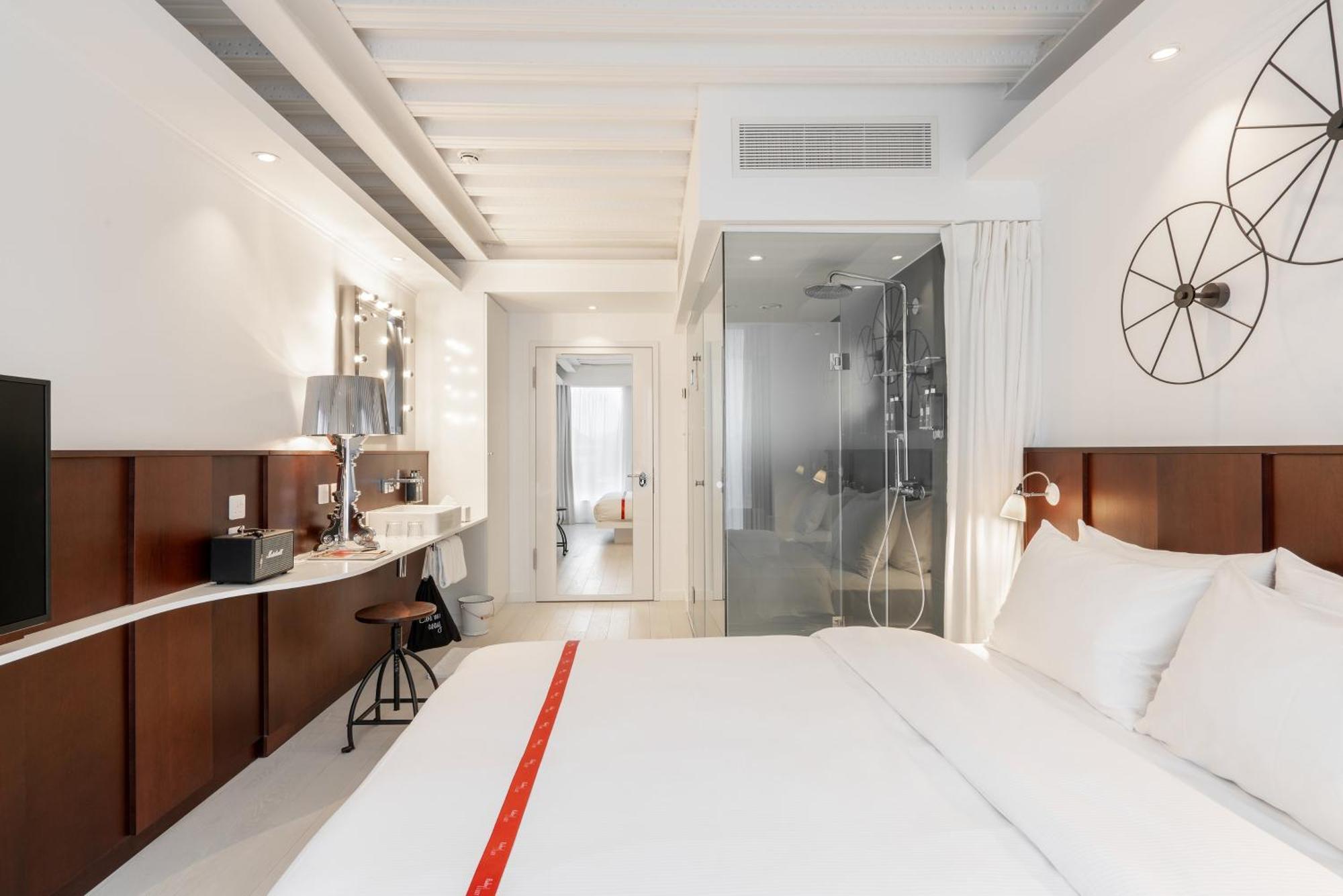 Lovely Kamer