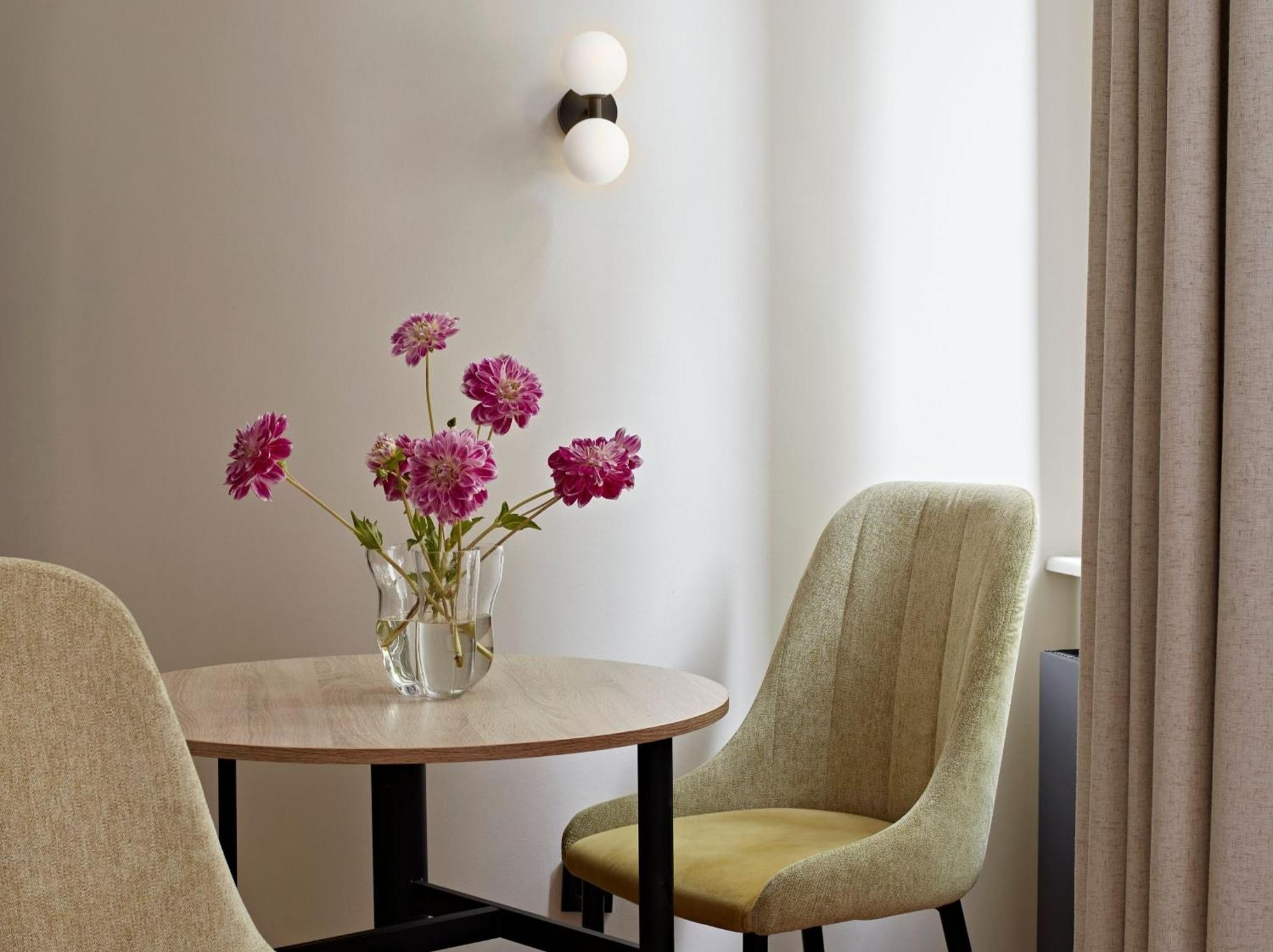 Medium Studio with Kitchenette