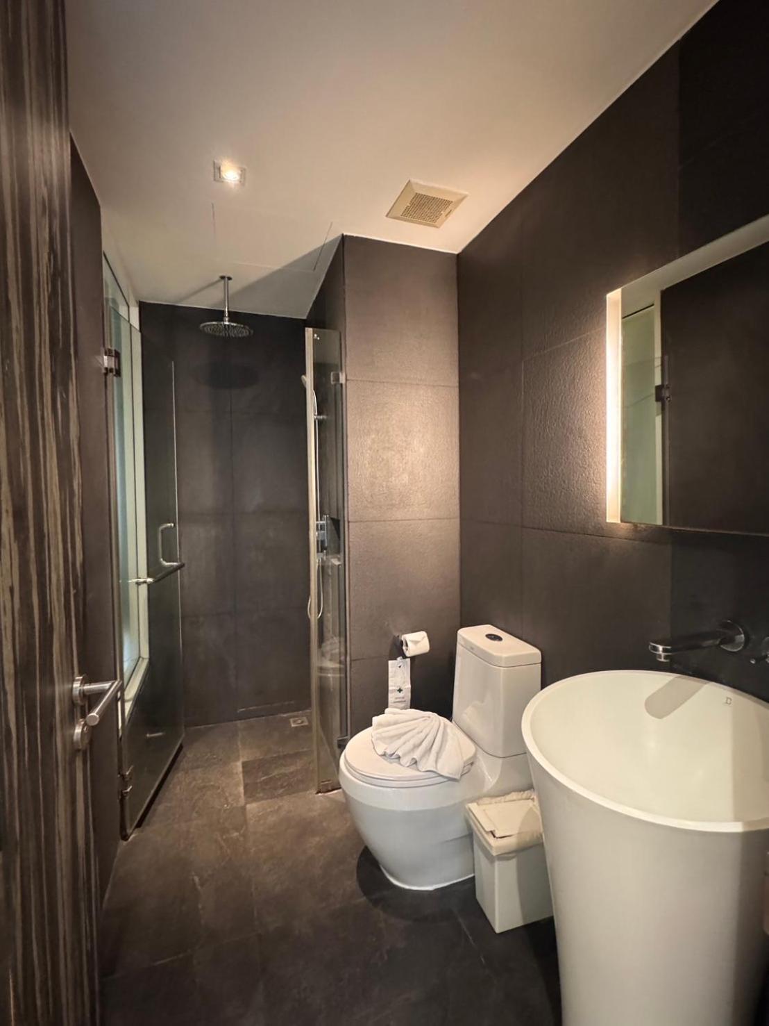 Quadruple Room Private Bathroom
